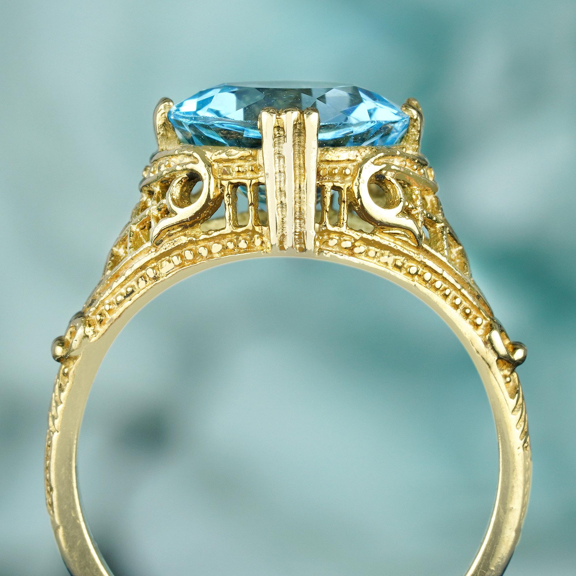 Natürlich 4,5 Karat. Filigraner Vintage-Ring aus massivem 9K Gelbgold mit blauem Topas im Vintage-Stil im Zustand „Neu“ im Angebot in Bangkok, TH