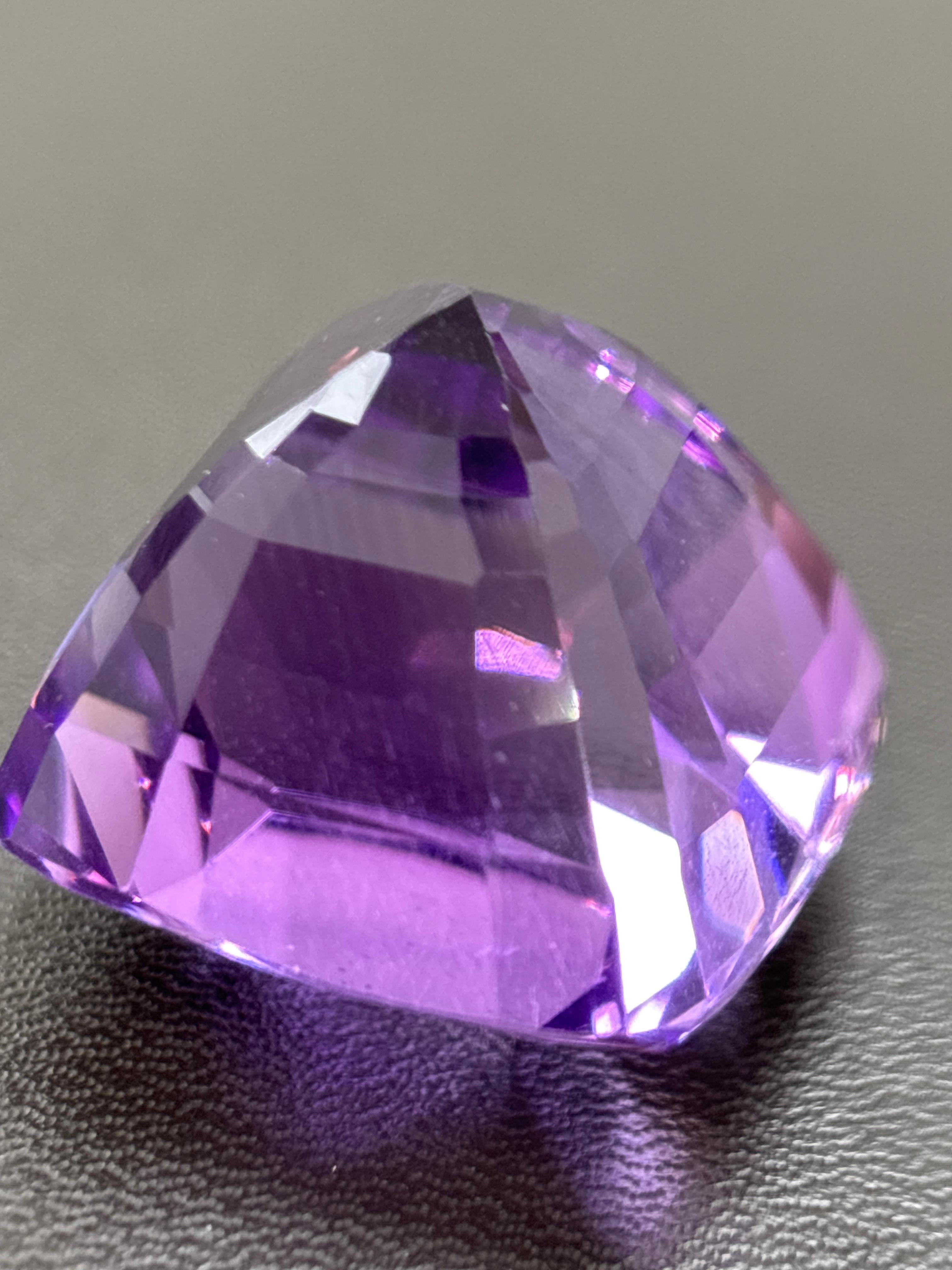 Natürlicher 45,65 Karat Burma- Amethyst ohne Hitze, natürlich im Zustand „Neu“ im Angebot in Kowloon, HK