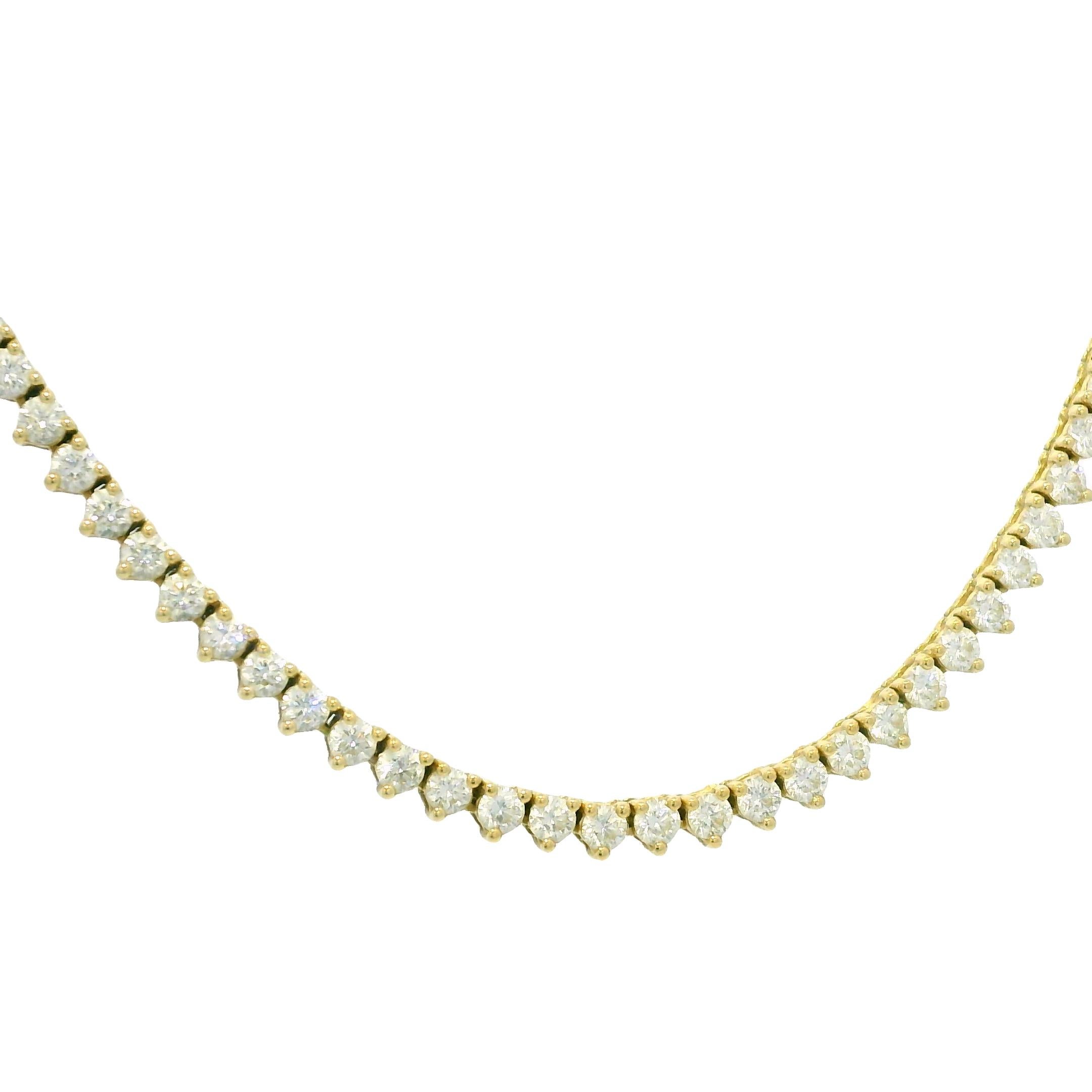 Natural 4.79 Carat Diamond 14-Karat 3-Prong Tennis Necklace En Stock en venta 4