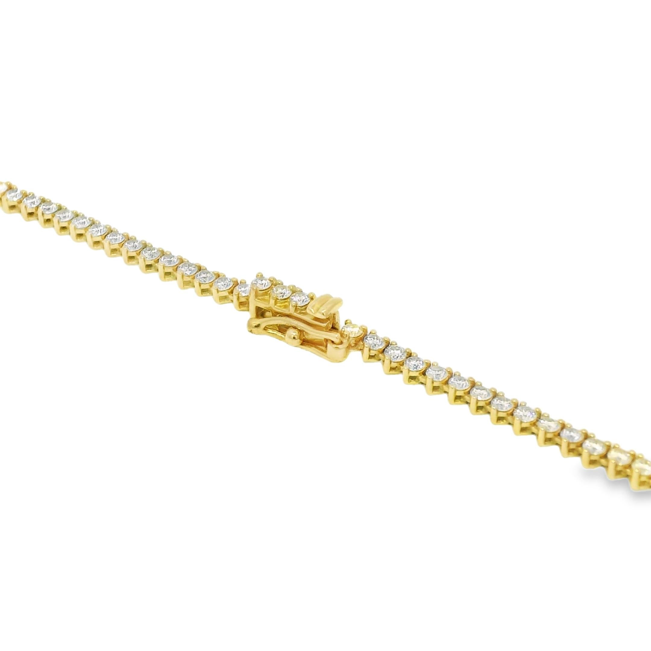Collar de tenis de oro amarillo de 14 quilates con diamantes naturales de 4,79 quilates y 3 puntas

Producto: Collar de tenis con diamantes naturales
Material: oro Amarillo 14k
Detalles de los diamantes: Hay aproximadamente 4.79 quilates de