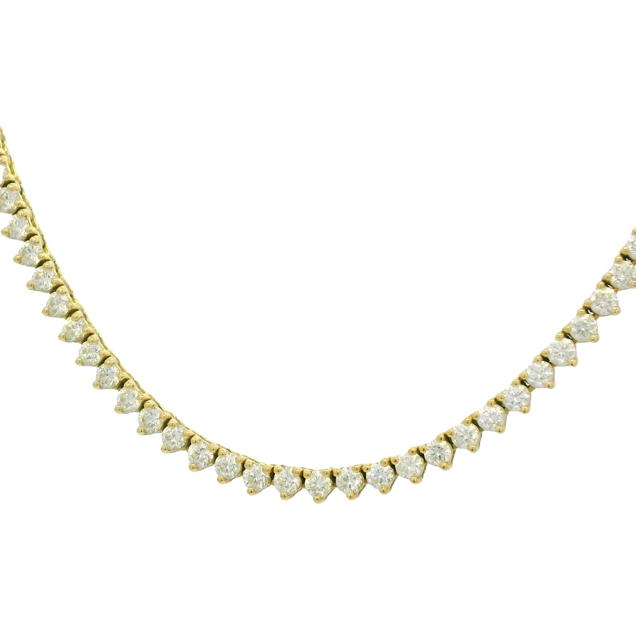Natural 4.79 Carat Diamond 14-Karat 3-Prong Tennis Necklace En Stock en venta 3