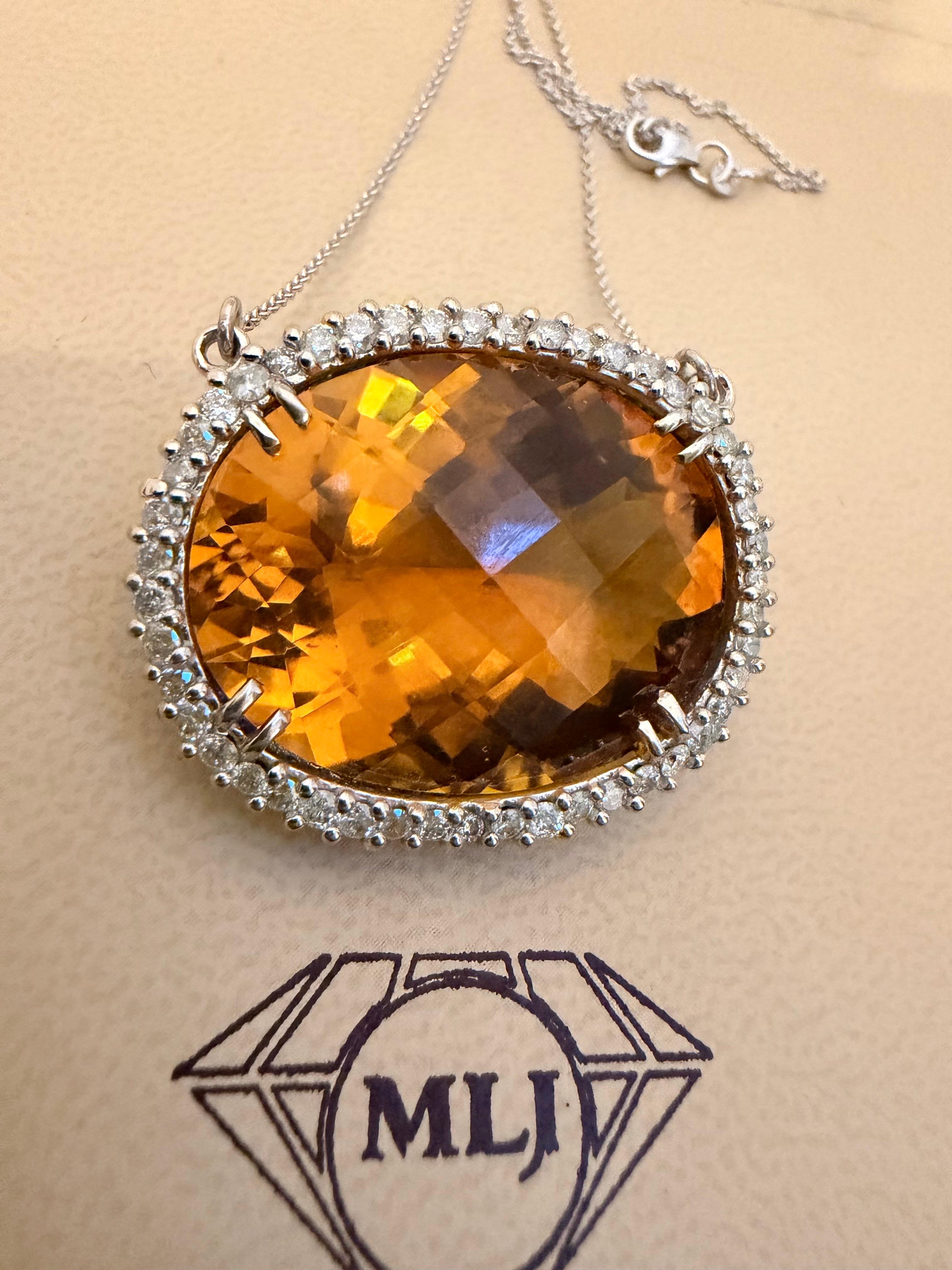 Collier en or blanc 14 carats avec pendentif Citrine ovale naturelle 48 carats et diamant Pour femmes en vente