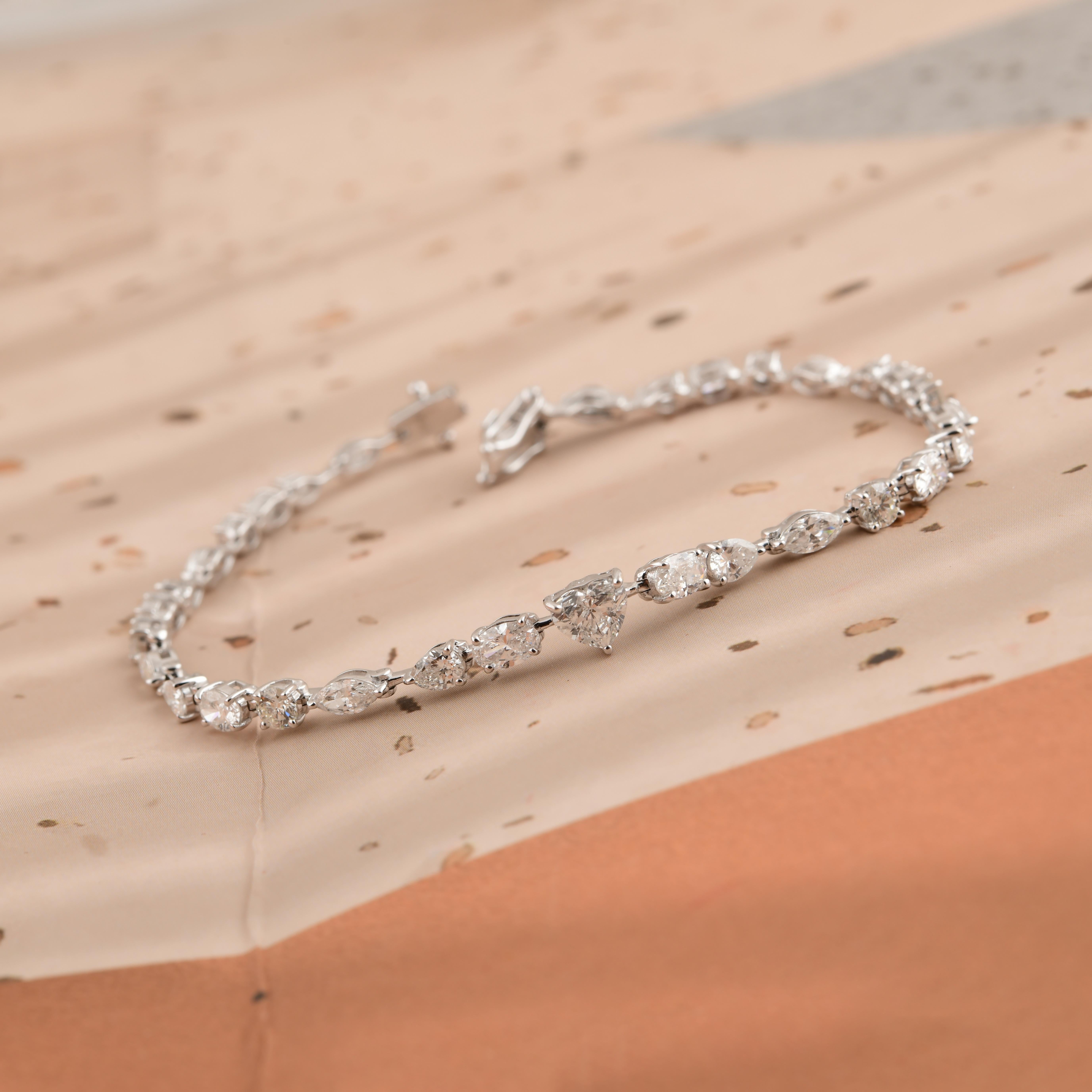 Cuore Bracciale con diamanti naturali a forma multipla da 4,80 carati SI/H in oro bianco 14 carati in vendita