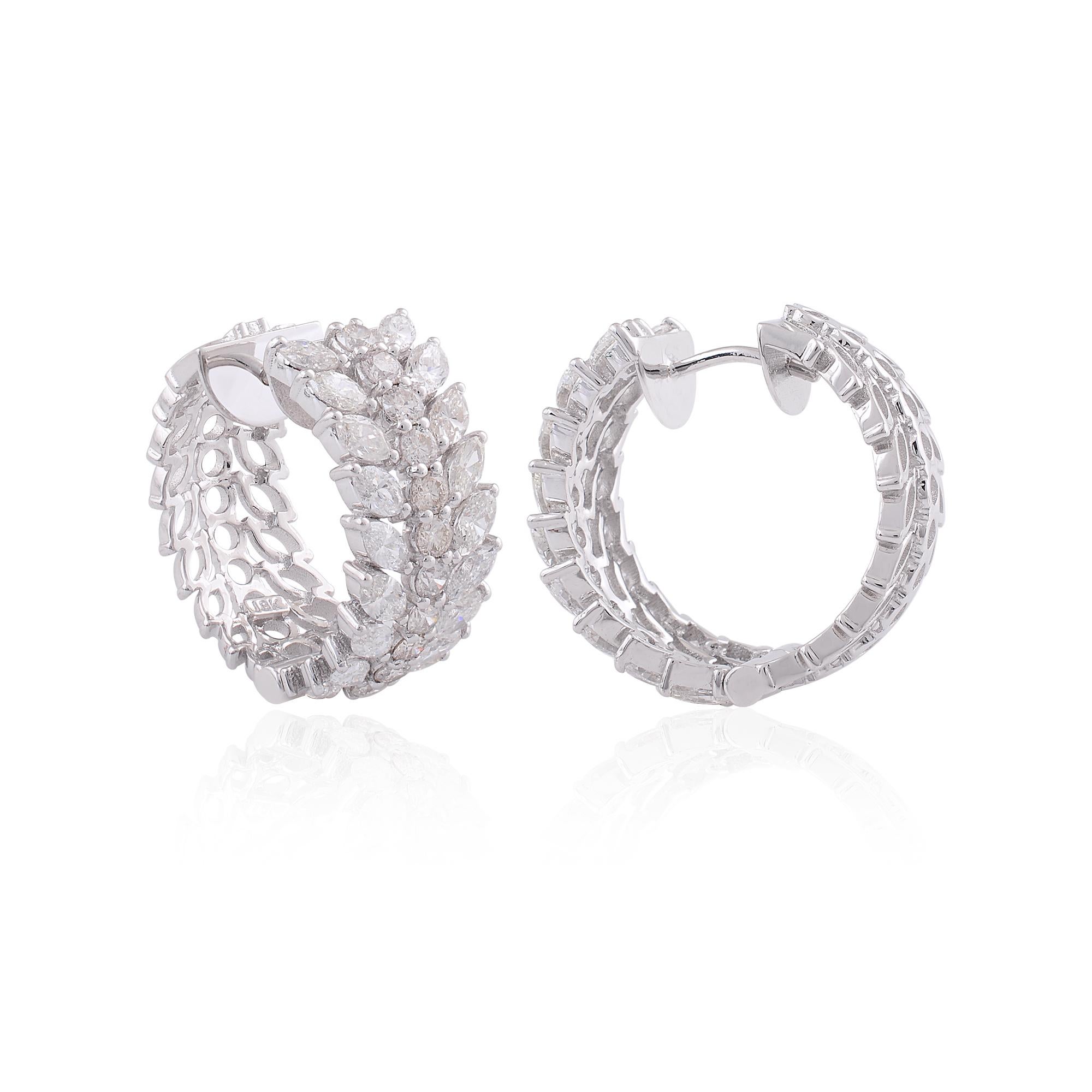 Suivez la vitrine de Spectrum Jewels pour découvrir la dernière collection et les pièces exclusives. Spectrum Jewels est fièrement classé parmi les meilleurs vendeurs sur 1stdibs avec des commentaires clients de 5 étoiles. Tous les articles