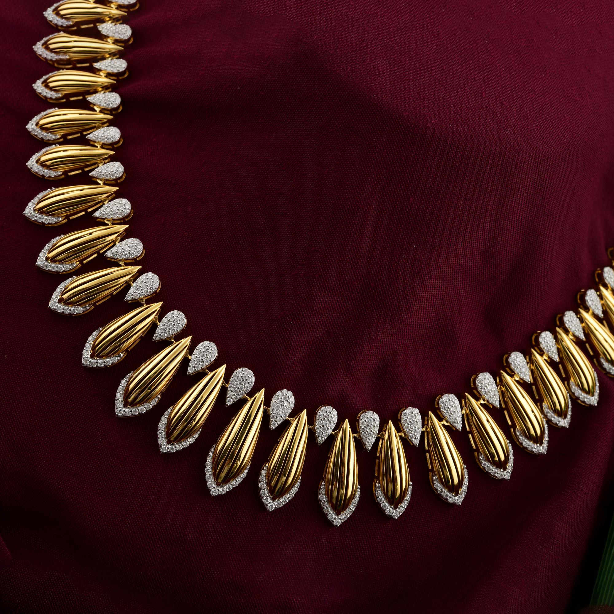 Collana di diamanti naturali da 4,99 carati SI Clarity HI Color Oro giallo 18 carati in vendita 1