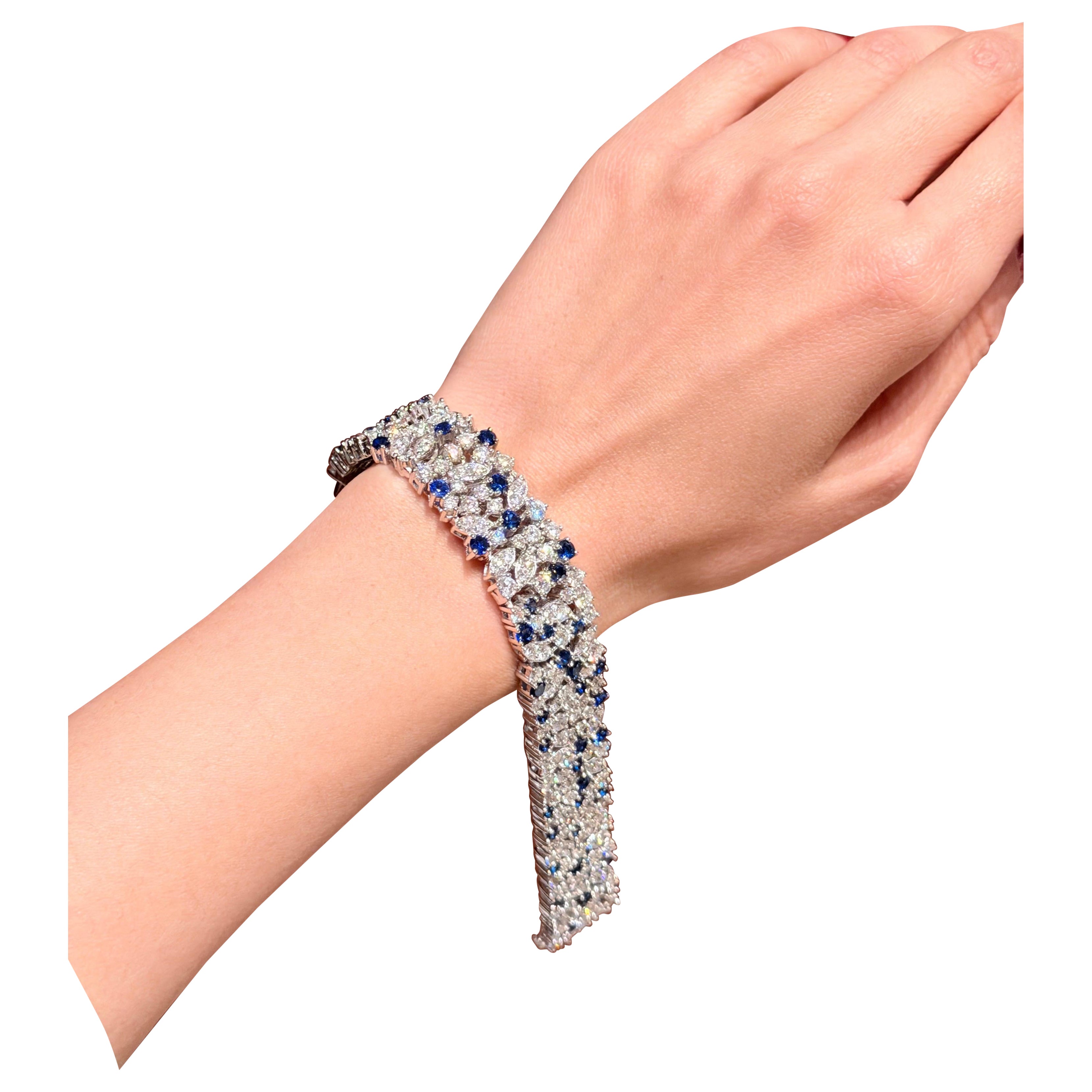 Zafiro azul natural de 5 quilates y pulsera de diamantes de 18 quilates en oro blanco de 18 quilates en venta