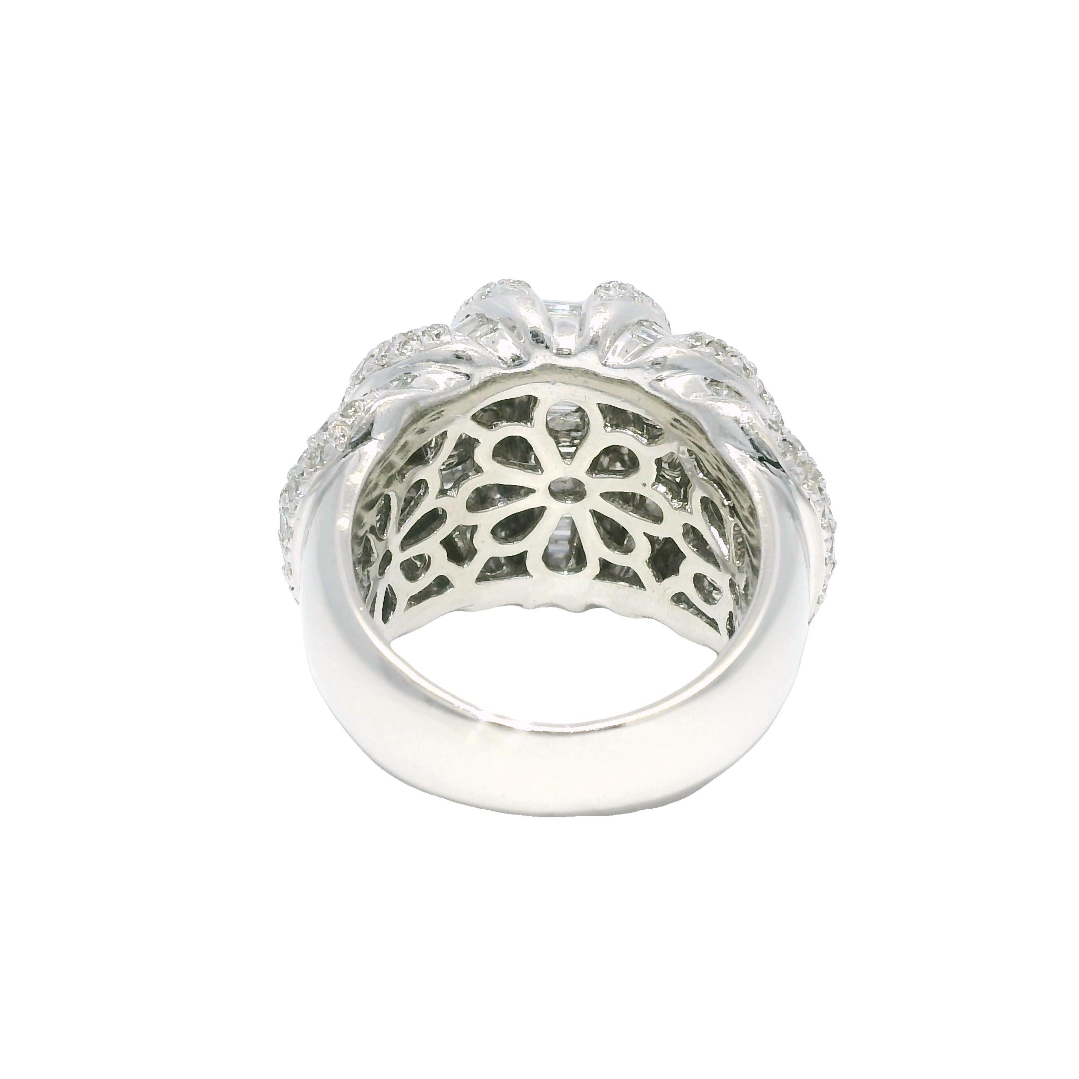 Natürlicher 5,0 Karat Runder Brillant & Baguetteschliff Diamant Platin Ring Vorrätig Damen im Angebot