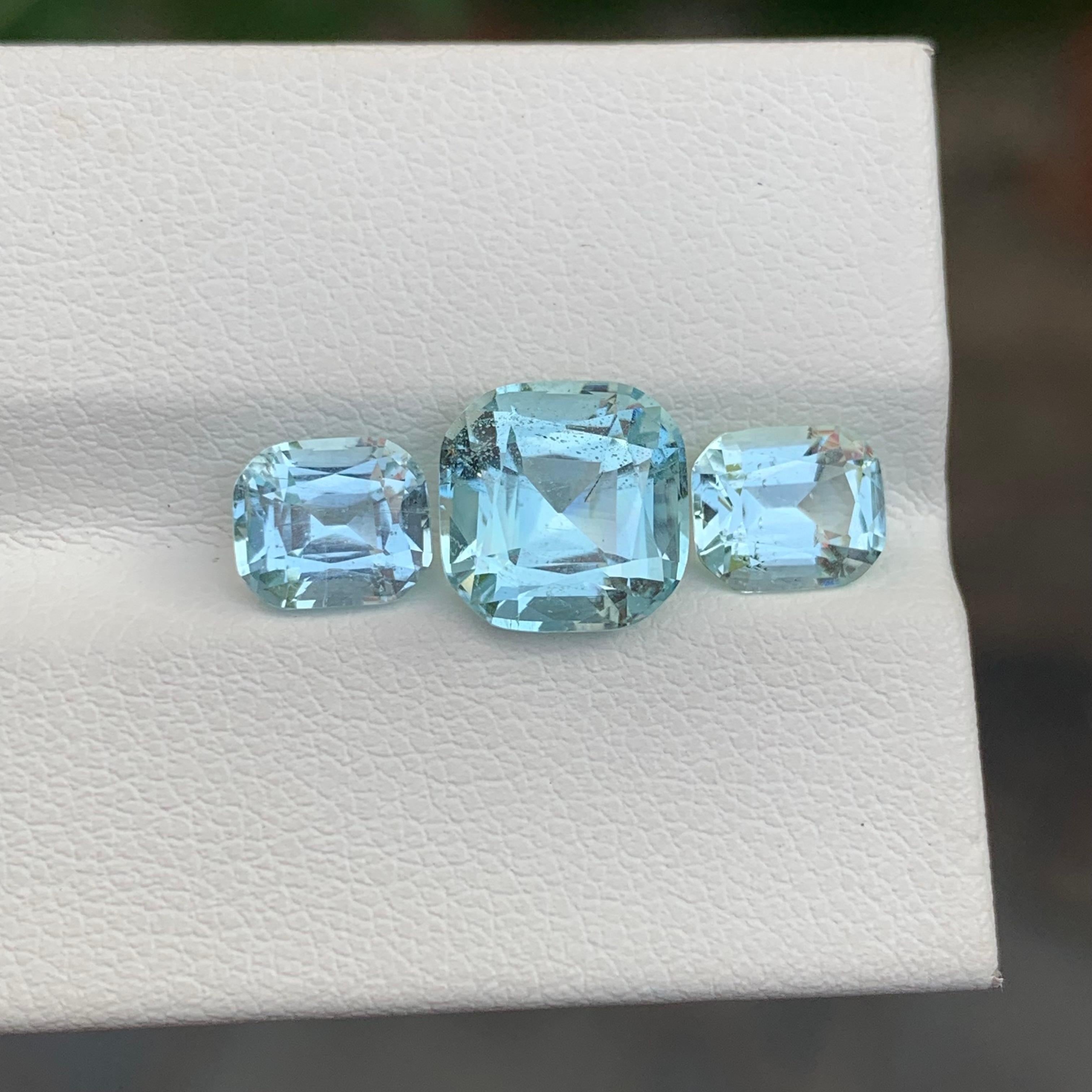 Natürliche 5,00 Karat Facettierte Aquamarin Set Cushion Form Edelstein aus Pakistan Mine für Damen oder Herren im Angebot