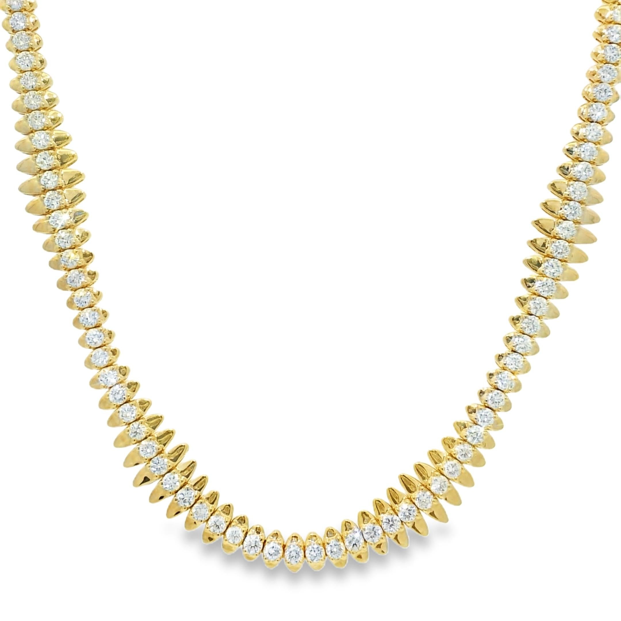 Moderne Collier en diamant naturel de 5,04 carats à pointes 14 carats En stock en vente