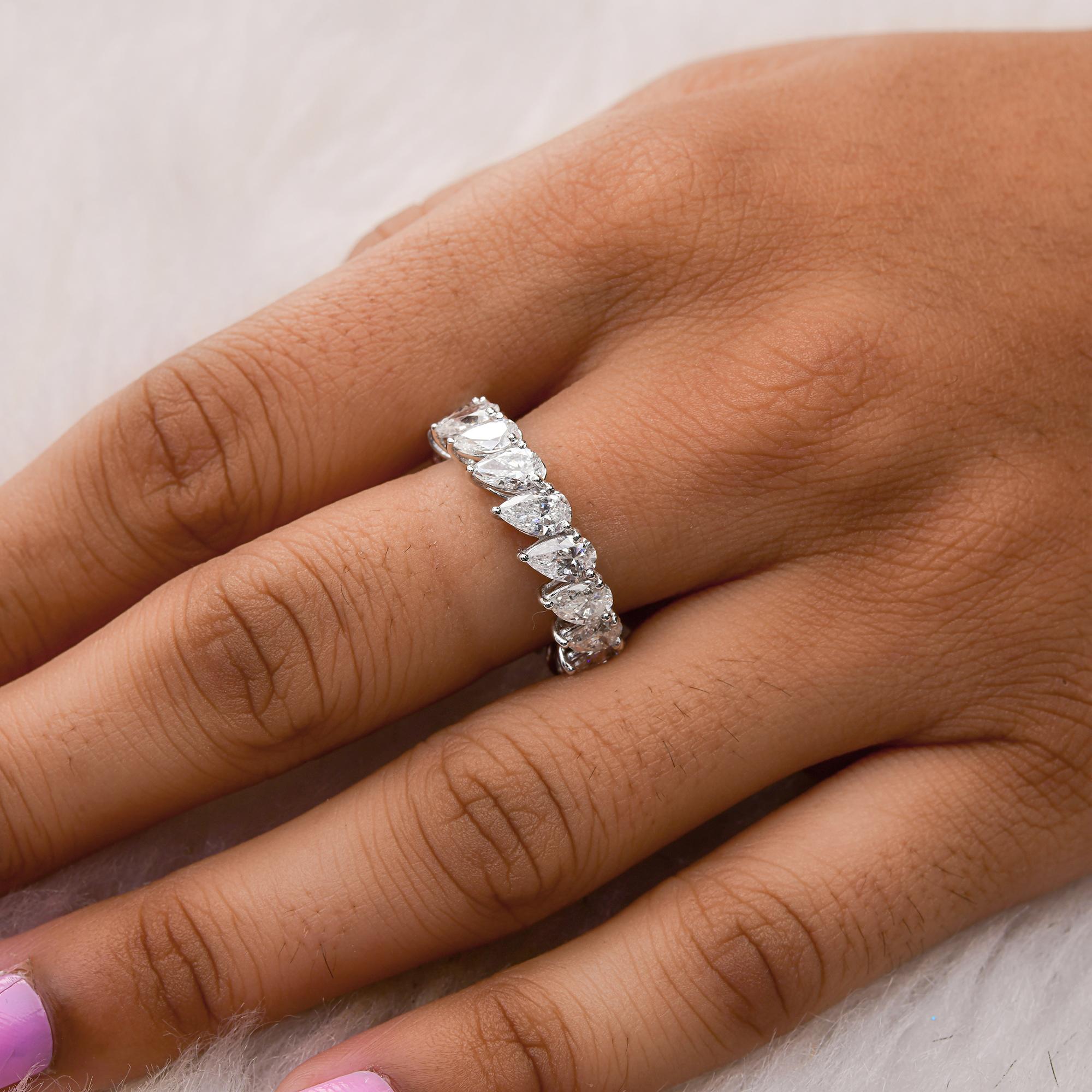 Natural 5.10 Carat SI/H Pear Shape Diamond Band Ring 18 Karat White Gold Jewelry In New Condition For Sale In Diera, Dubai