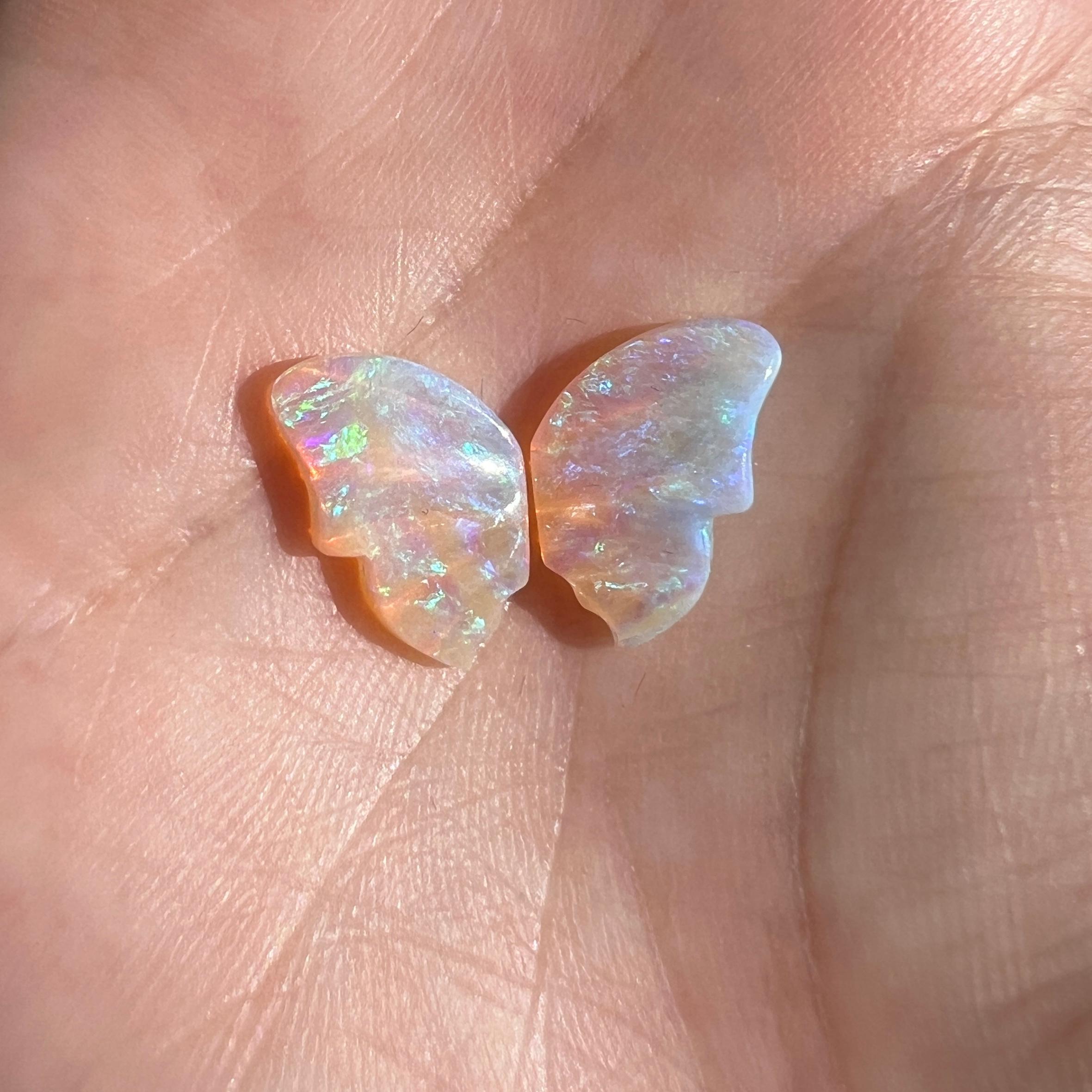 Cabochon Natural 5.10 Ct Australian Opal Crystal Butterfly Wings mined by Sue Cooper For Sale
