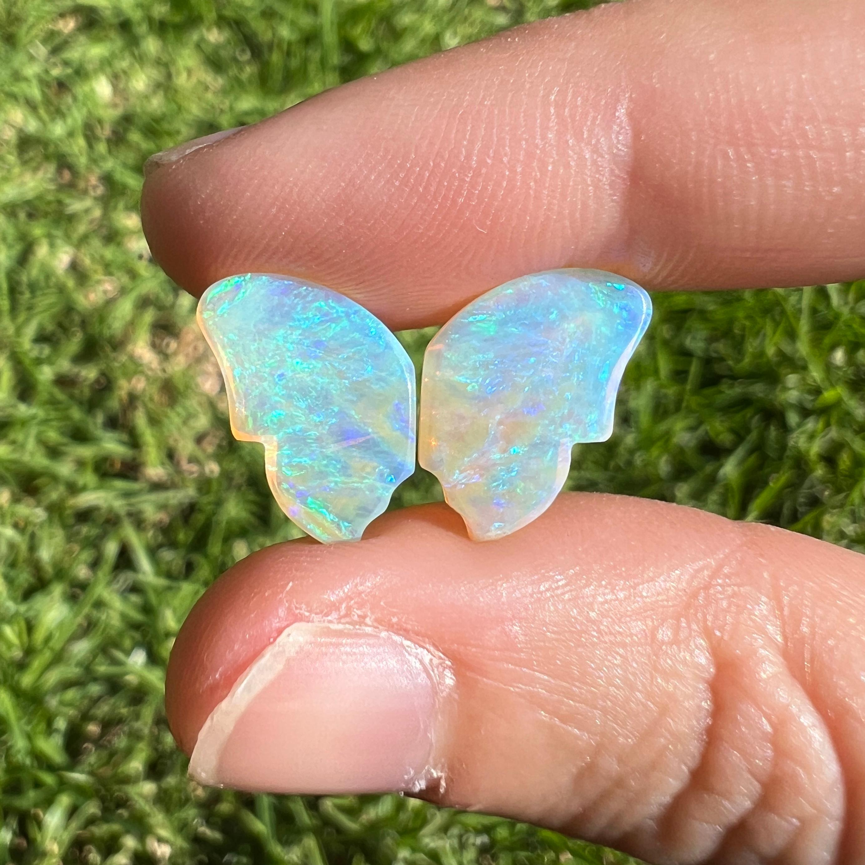 Natural 5.10 Ct Australian Opal Crystal Butterfly Wings mined by Sue Cooper In New Condition For Sale In BELCONNEN, ACT