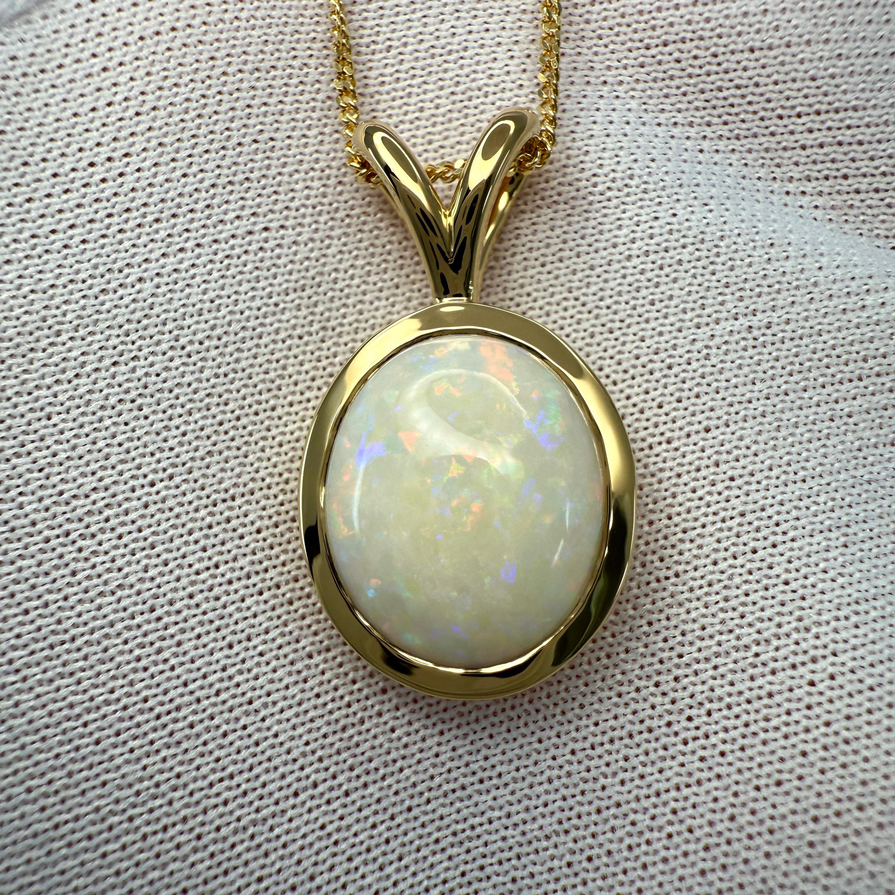 Taille ovale Collier pendentif en or jaune 18k Nature 5.47ct Australian Opal Oval Cabochon en vente