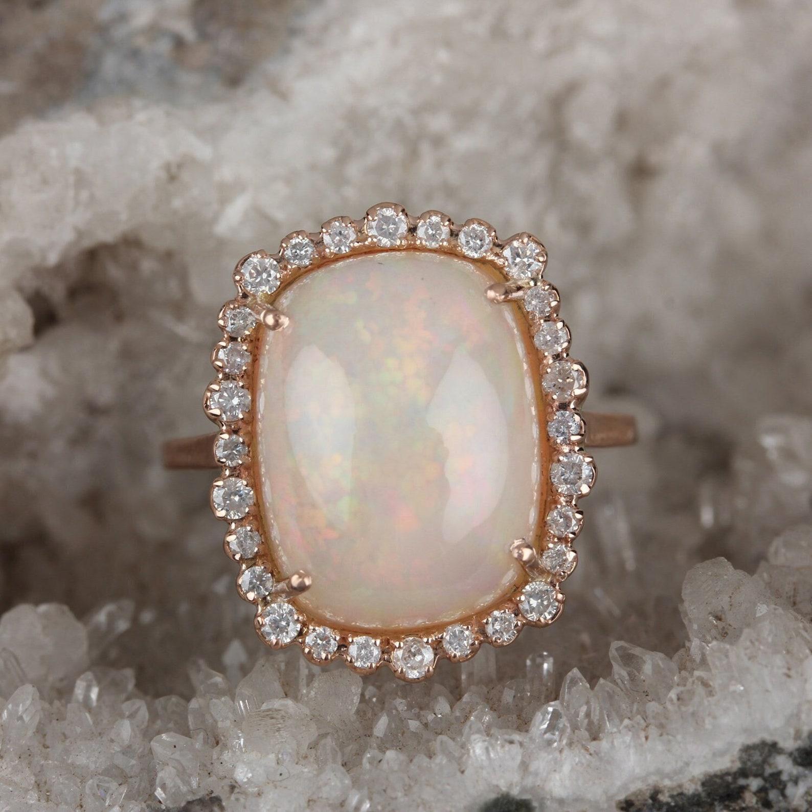 Art Deco Natural 5.55 Ct Ethiopian Opal Gemstone Cocktail Ring 14k Gold Ring For Women. For Sale