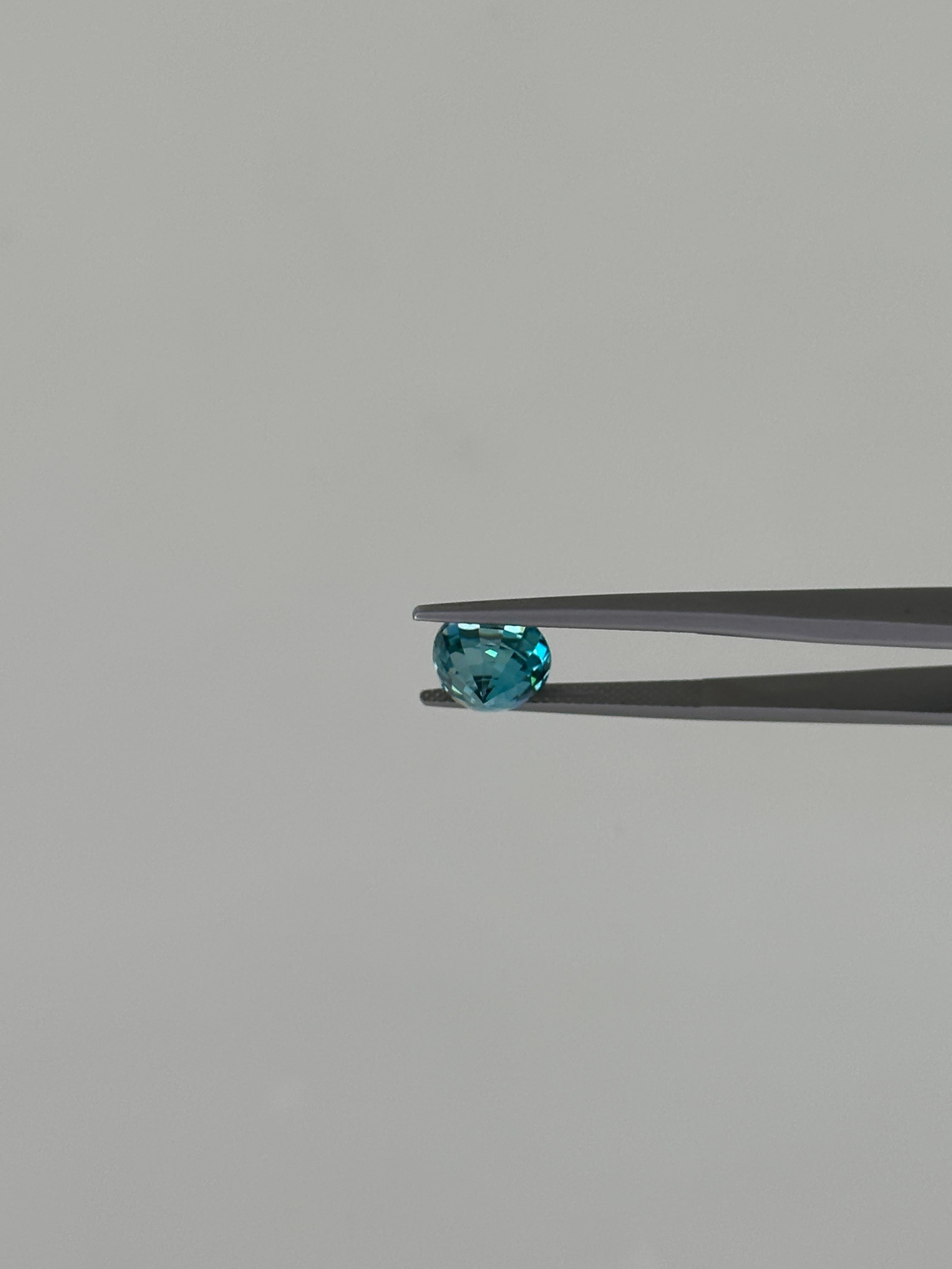 Natürlicher 5,63 Karat „Ocean Blue“ Zirkon aus Kambodscha für Damen oder Herren