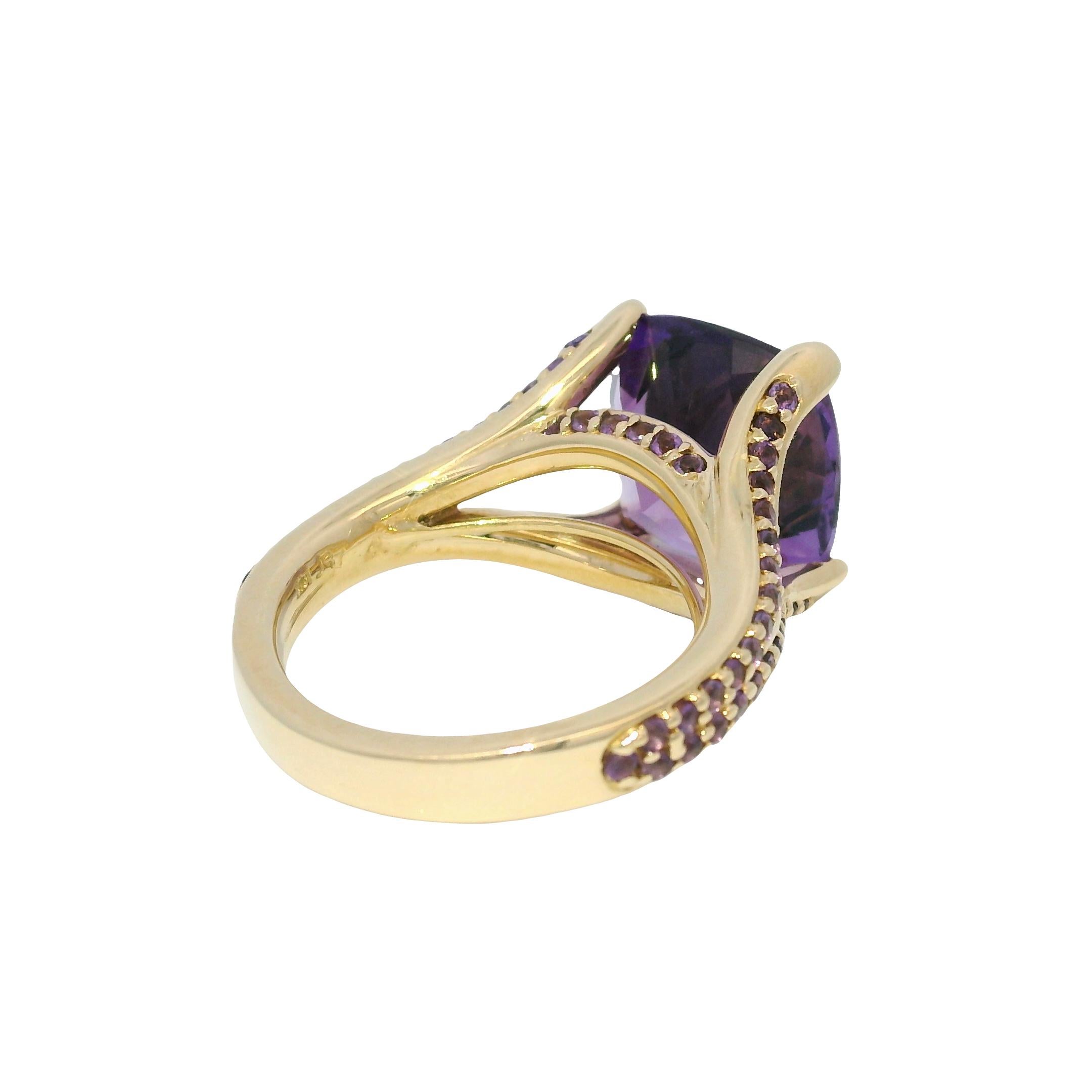 Nature 5.8 Carat Purple Amethyst 14-Karat Split Shank Ring In Stock en vente 1