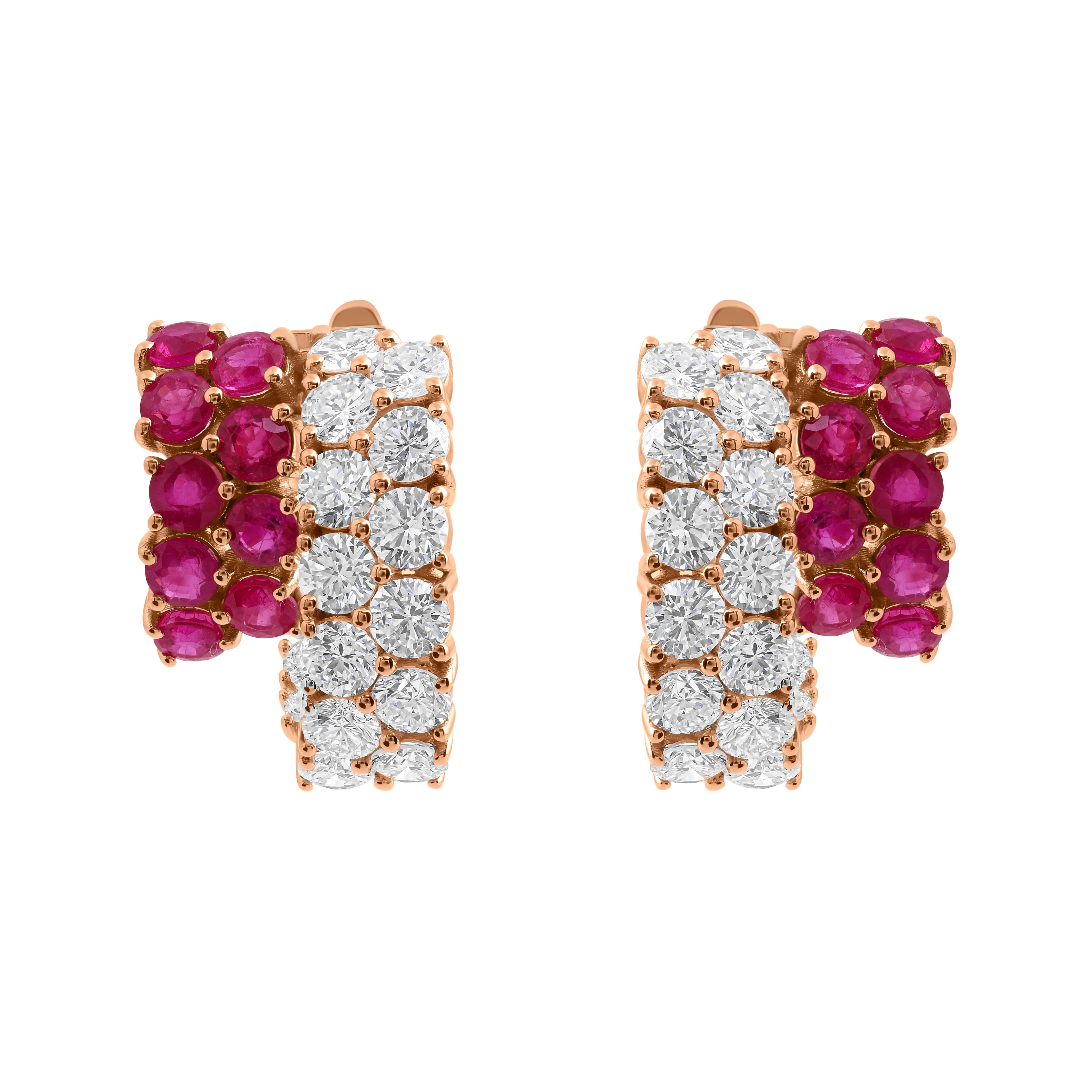 Nature 5.86Ct Diamond 4.81Ct Ruby Huggie Hoop Earrings 18 Karat Rose Gold en vente 1