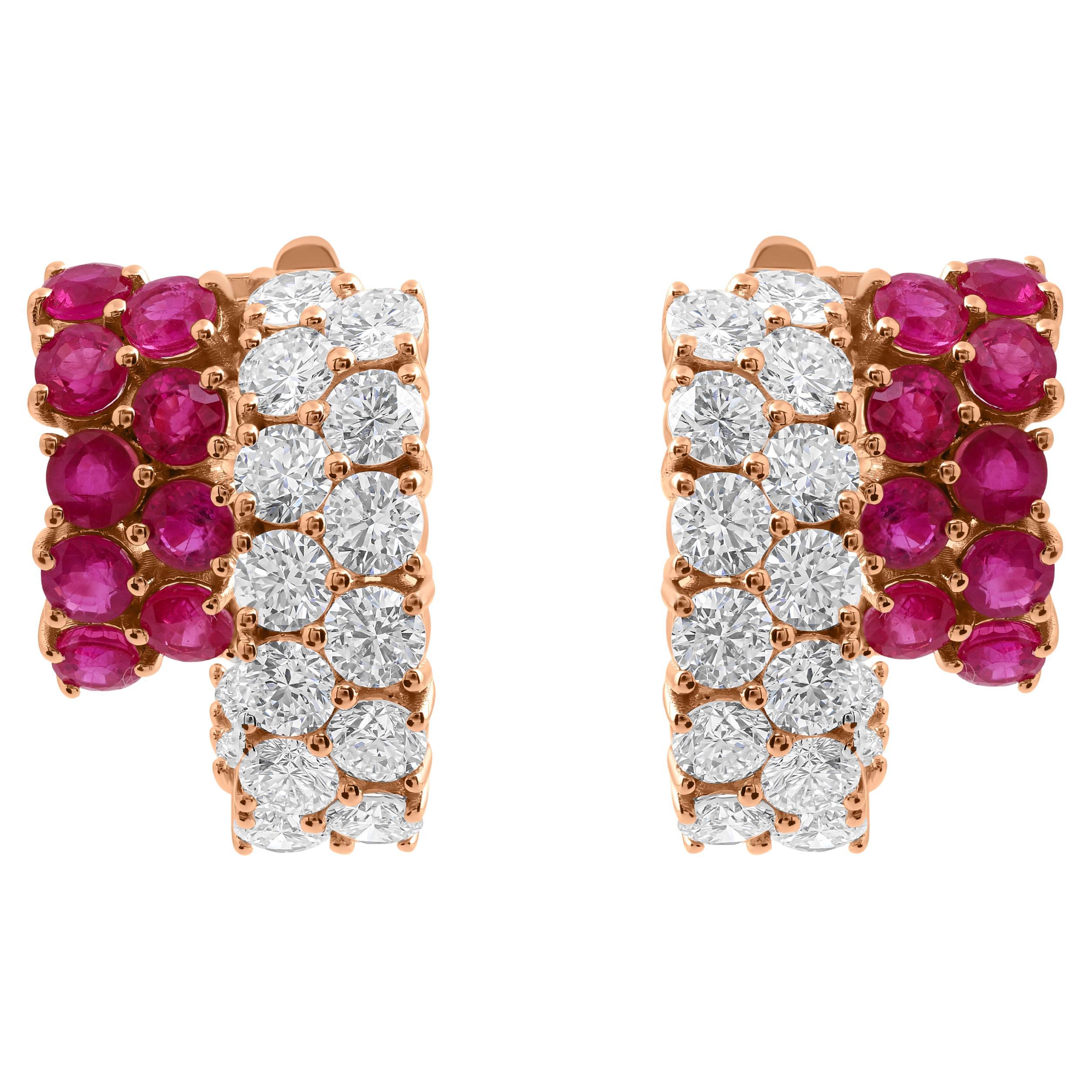 Nature 5.86Ct Diamond 4.81Ct Ruby Huggie Hoop Earrings 18 Karat Rose Gold en vente