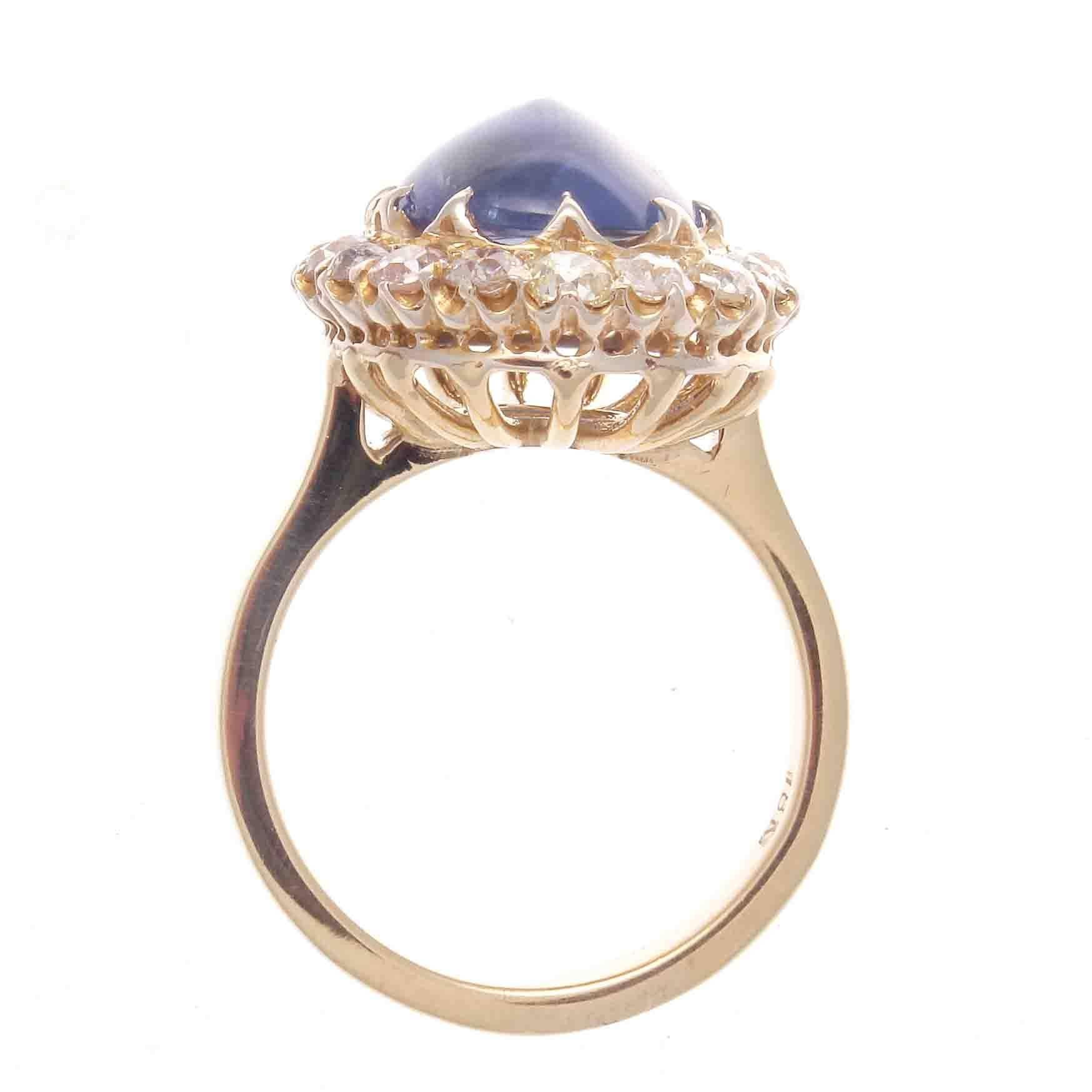 Modern Natural 6 Carat Cabochon Sapphire Diamond Gold Ring
