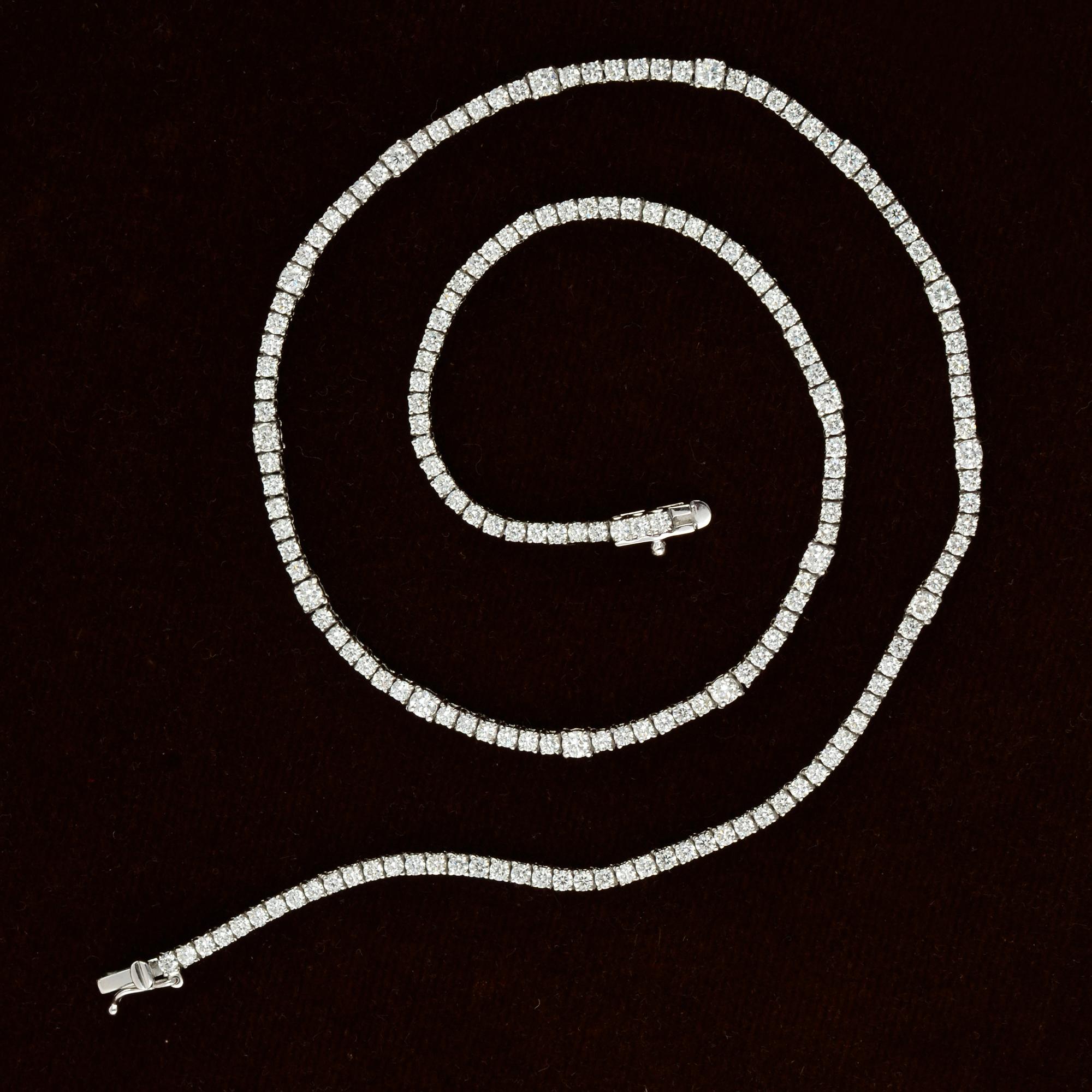 Chaîne de tennis en or blanc 14 carats avec diamants ronds naturels de 5,97 carats en vente 1