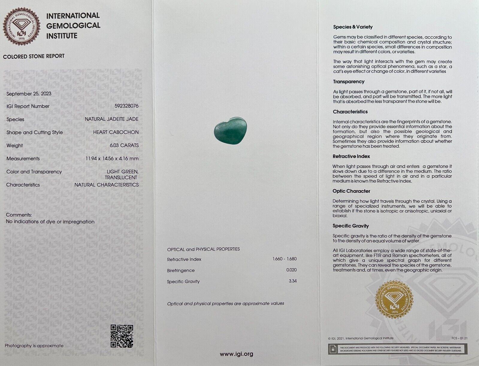 Natural 6.03ct IGI Certified Green Jade ‘A’ Grade Heart Cabochon Loose Gem For Sale 2
