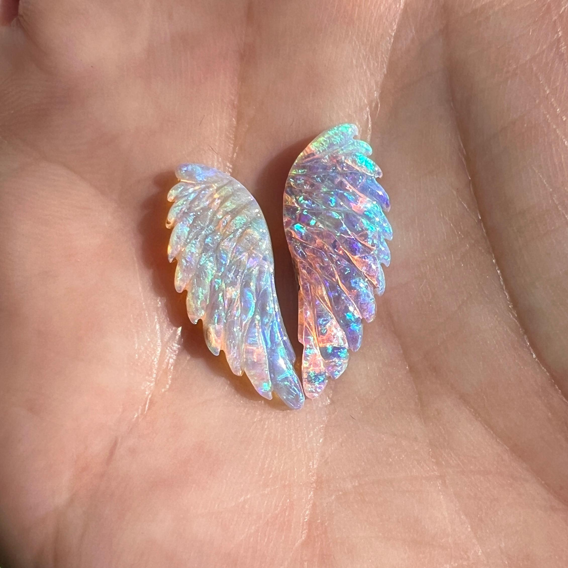 Cabochon Natural 6.07 Ct Australian Gem Crystal Angel Wings Opal mined Sue Cooper  For Sale