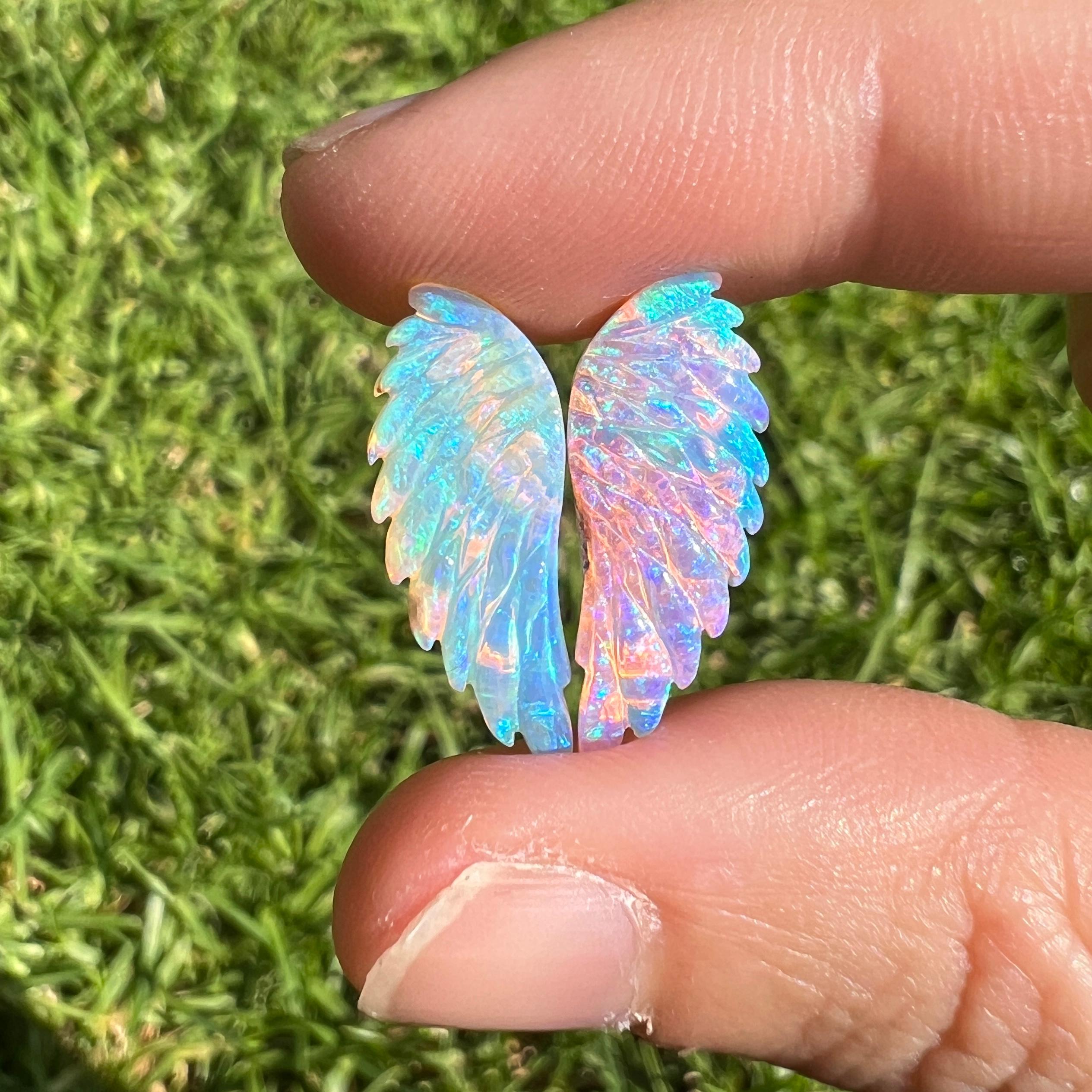 Natural 6.07 Ct Australian Gem Crystal Angel Wings Opal mined Sue Cooper  In New Condition For Sale In BELCONNEN, ACT
