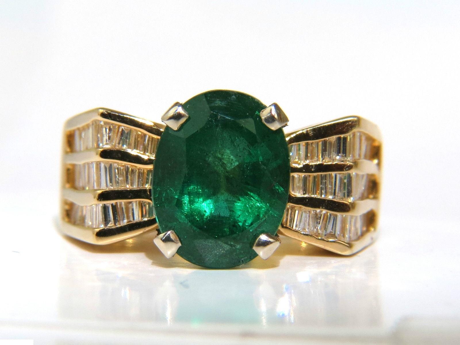 Nature 6.10 Carat Natural Emerald Diamond Ring Mod Deco Three-Row Baguettes A+ en vente 2