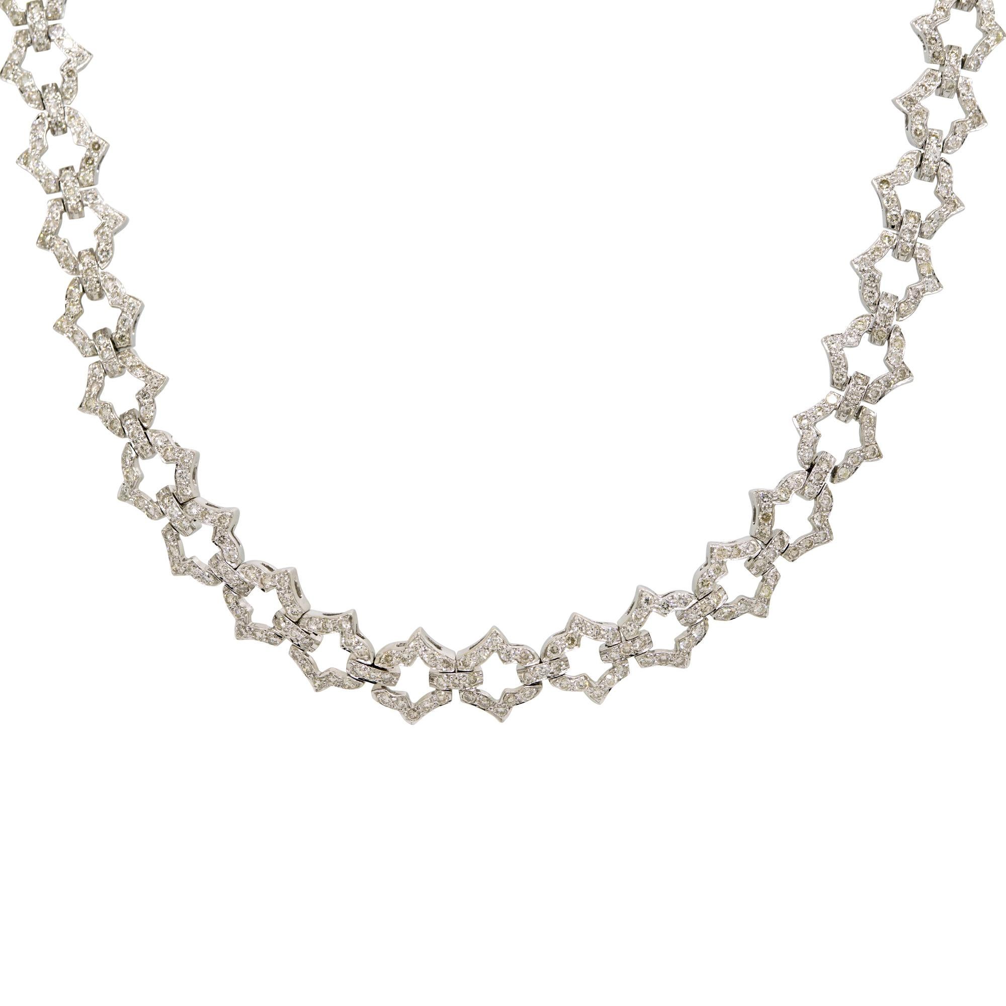 Collana A Link in oro bianco 18k con diamanti naturali da 6,24 carati taglio brillante rotondo

Si tratta di una collana di diamanti naturali vintage e super unica. Ci sono 6,24 carati di diamanti, tutti incastonati in oro bianco da 18 carati. La