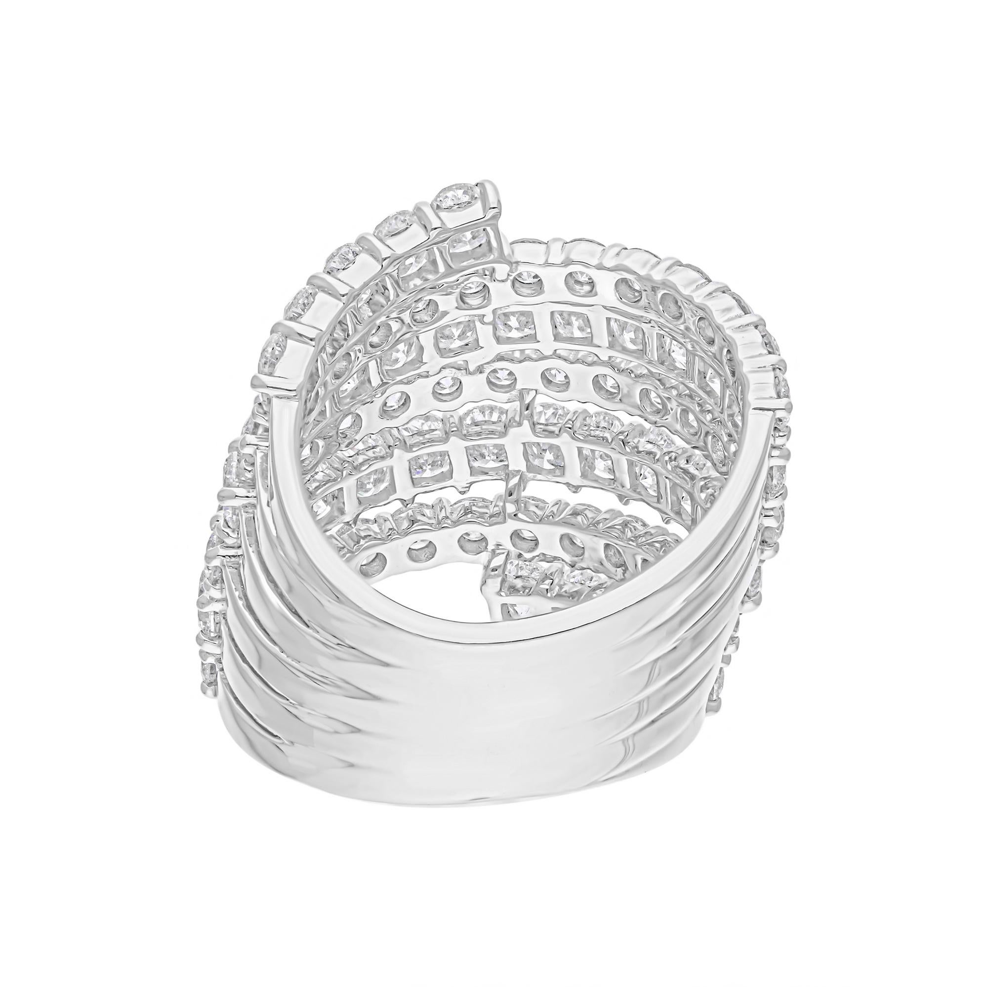 Modern Natural 6.8 Carat SI/H Oval Brilliant Diamond Spiral Ring 18k White Gold Jewelry For Sale