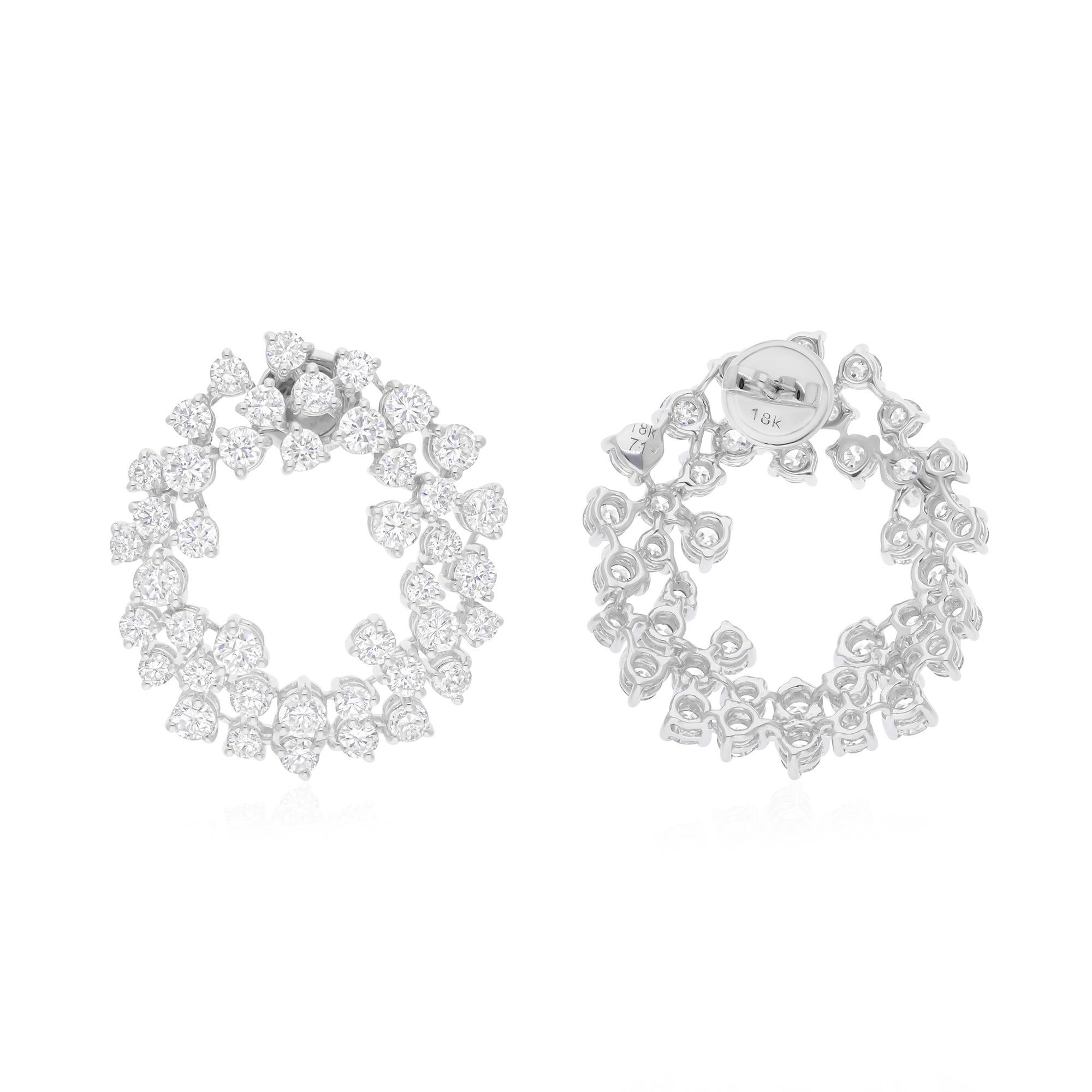 Realizzati in oro a 14 carati, questi squisiti orecchini sono impreziositi da 6,95 carati di diamanti scintillanti.

Segui la vetrina di Spectrum Jewels per vedere le ultime collezioni e i pezzi esclusivi. Spectrum Jewels è orgoglioso di essere
