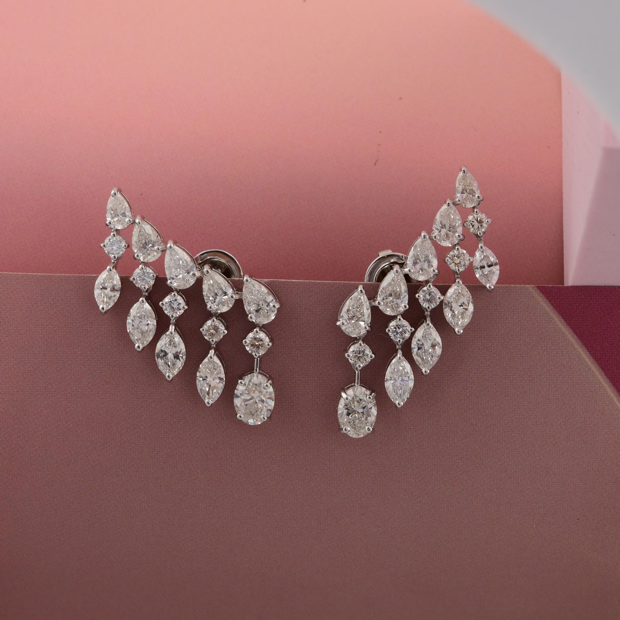 Boucles d'oreilles en or blanc 14 carats avec diamants naturels de 7,31 carats SI/H de formes multiples Neuf - En vente à Diera, Dubai