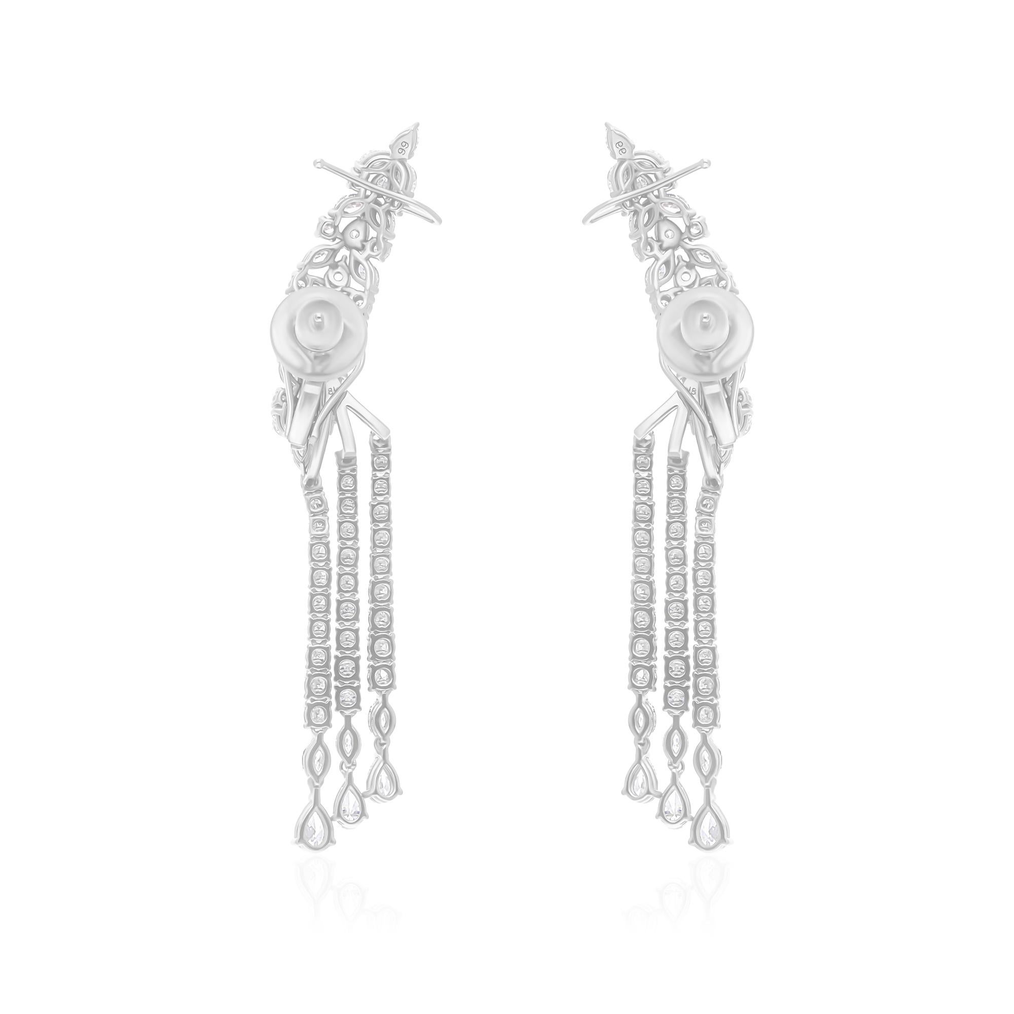 Boucles d'oreilles en or blanc 18 carats avec diamants naturels de 7,48 carats SI/H de formes multiples Neuf - En vente à Diera, Dubai