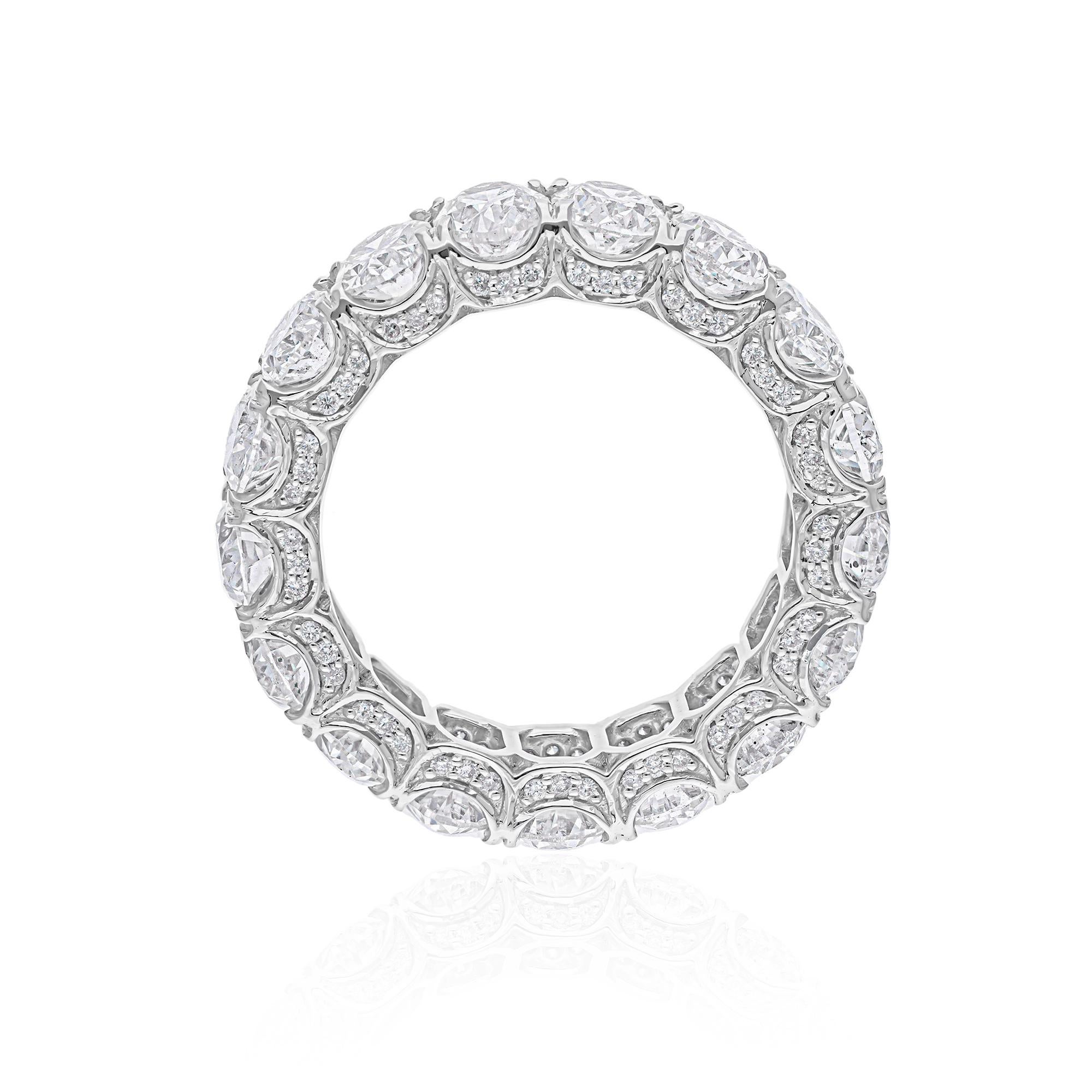 Anillo de oro blanco de 18 quilates con banda de diamantes de forma ovalada SI/H de 7,76 quilates naturales Moderno en venta