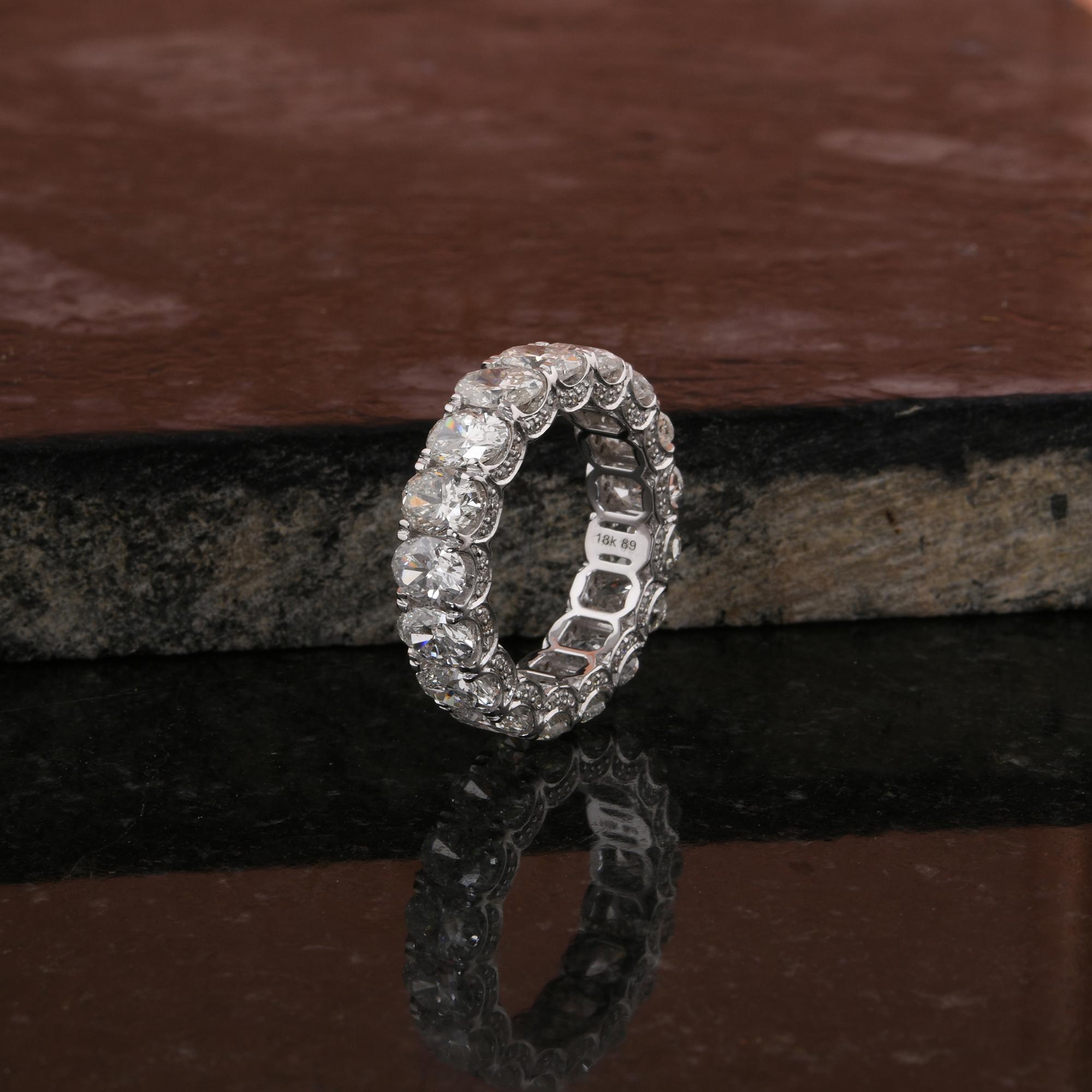 De las mujeres Anillo de oro blanco de 18 quilates con banda de diamantes de forma ovalada SI/H de 7,76 quilates naturales en venta
