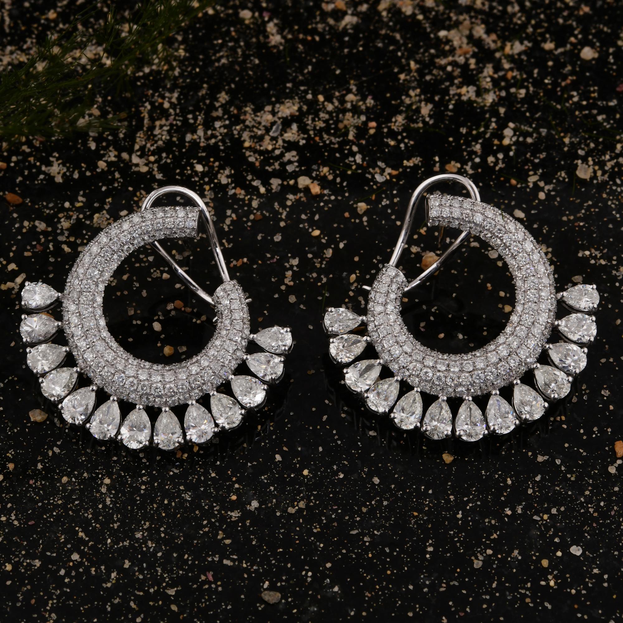 Taille poire Boucles d'oreilles en or blanc 18 carats avec diamants poire naturels de 8 carats de pureté SI en vente