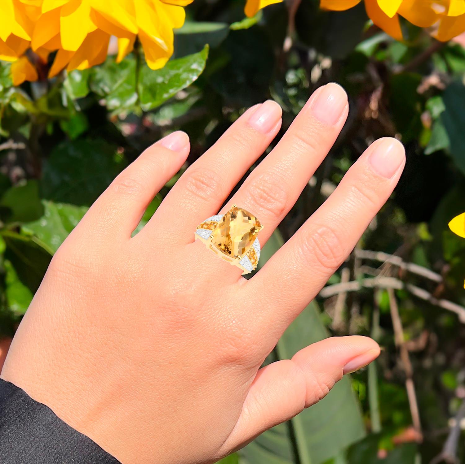 Contemporary Citrine Cocktail Ring 8.50 Carats 14K Yellow Gold Plated Silver For Sale