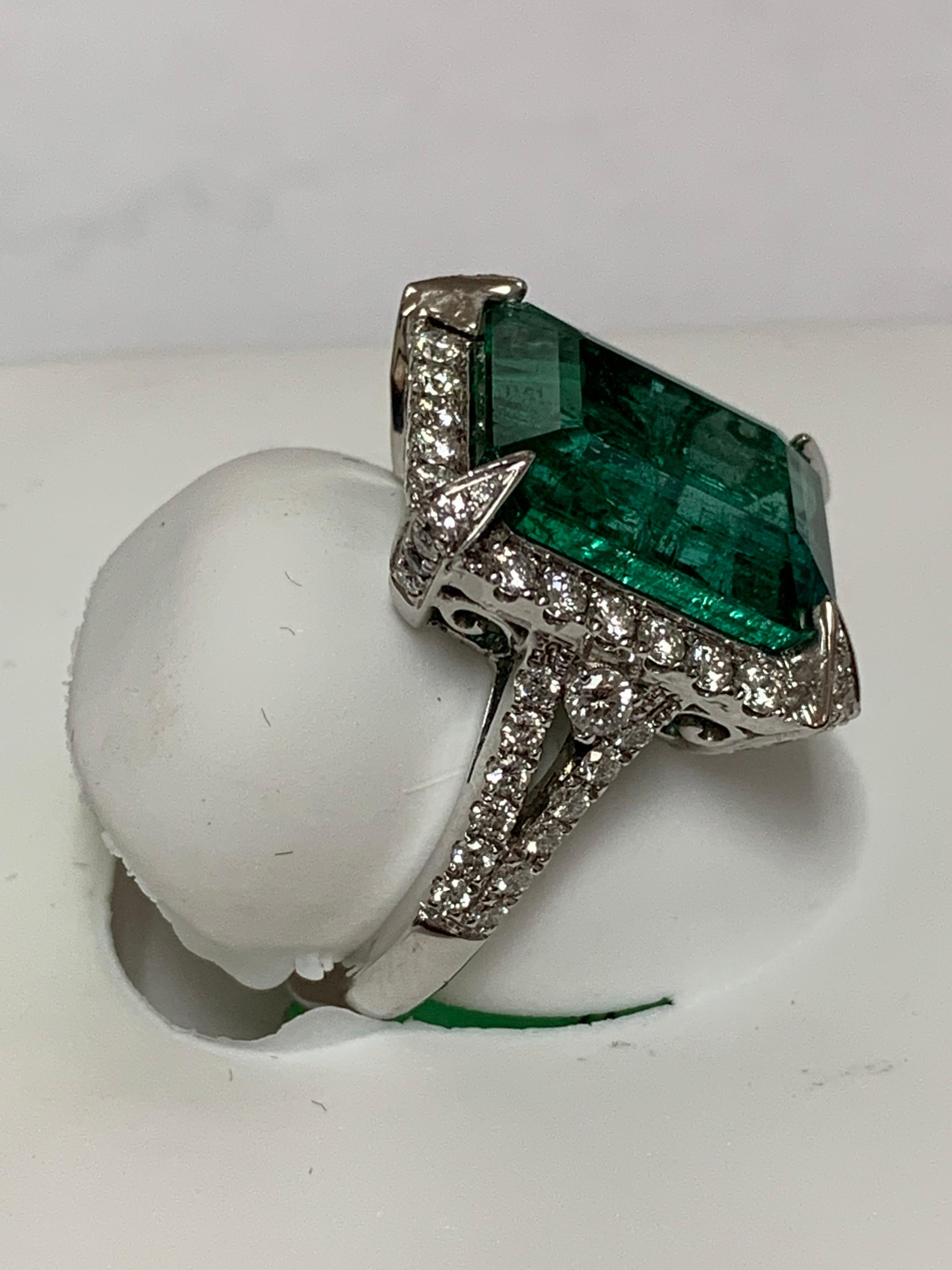 Emerald Cut Natural 8.63 Carat Emerald Diamonds Ring
