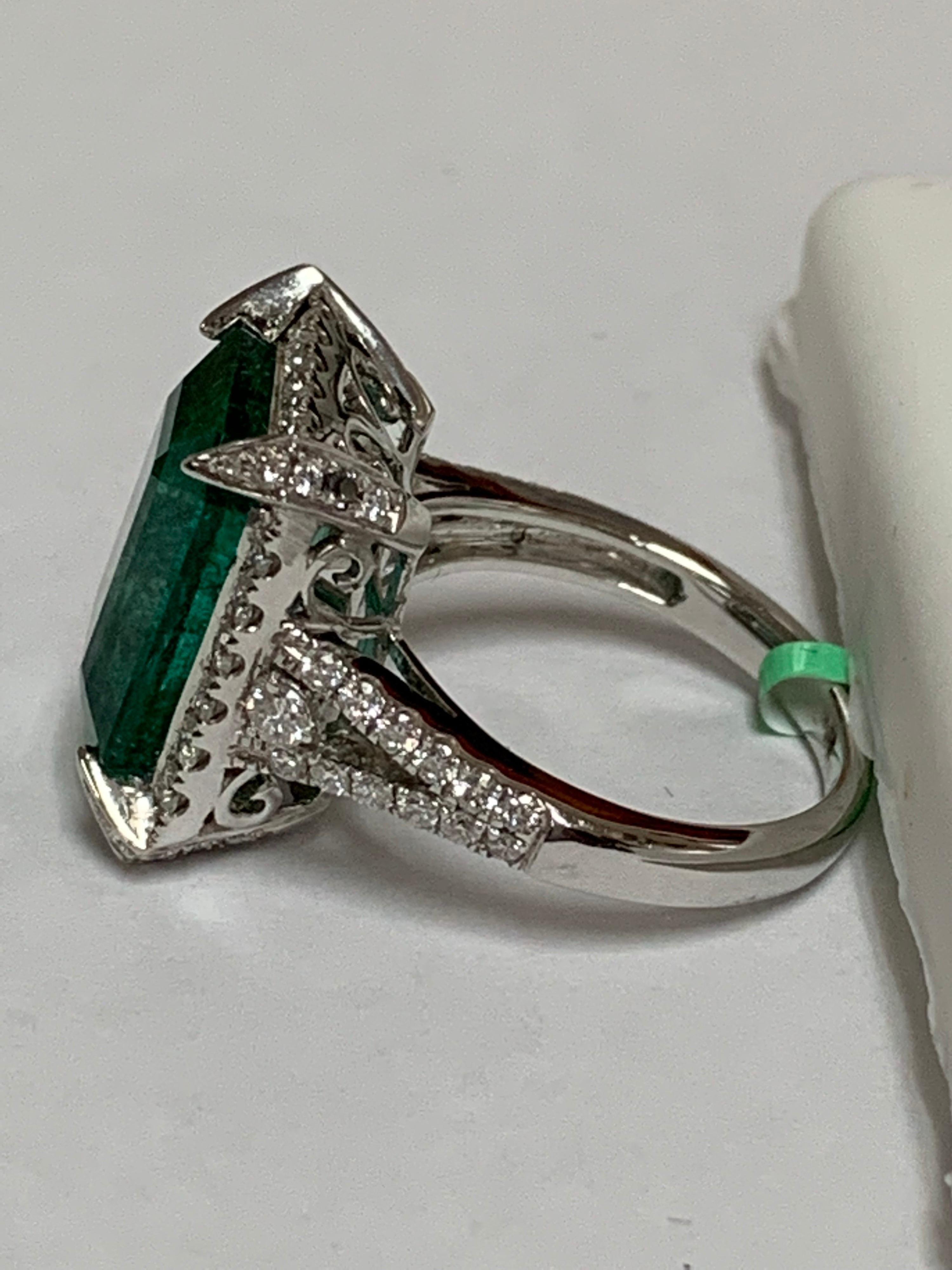 Natural 8.63 Carat Emerald Diamonds Ring 1