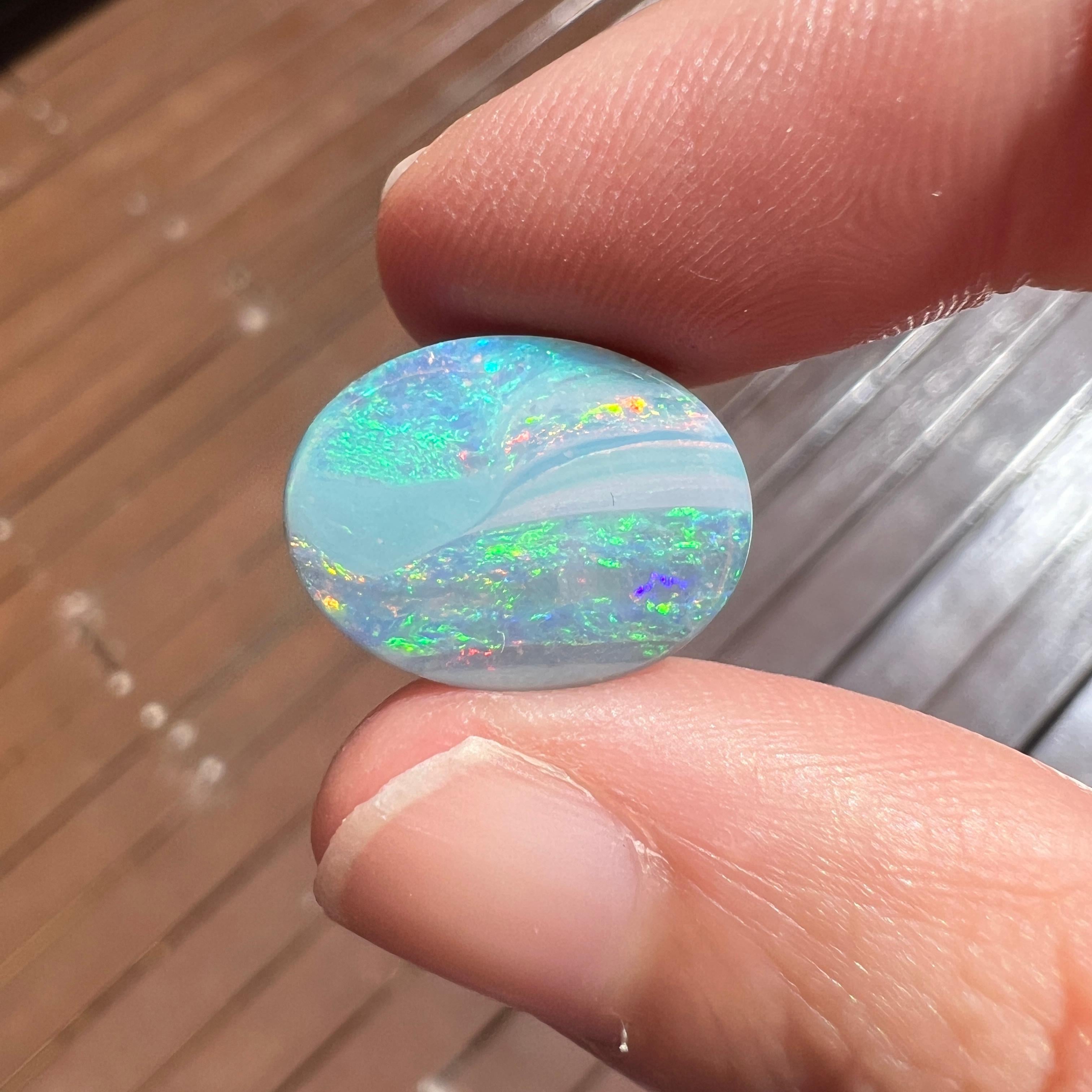 Opale rocheuse australienne de 8.68 ct extraite par Sue Cooper Pour femmes en vente