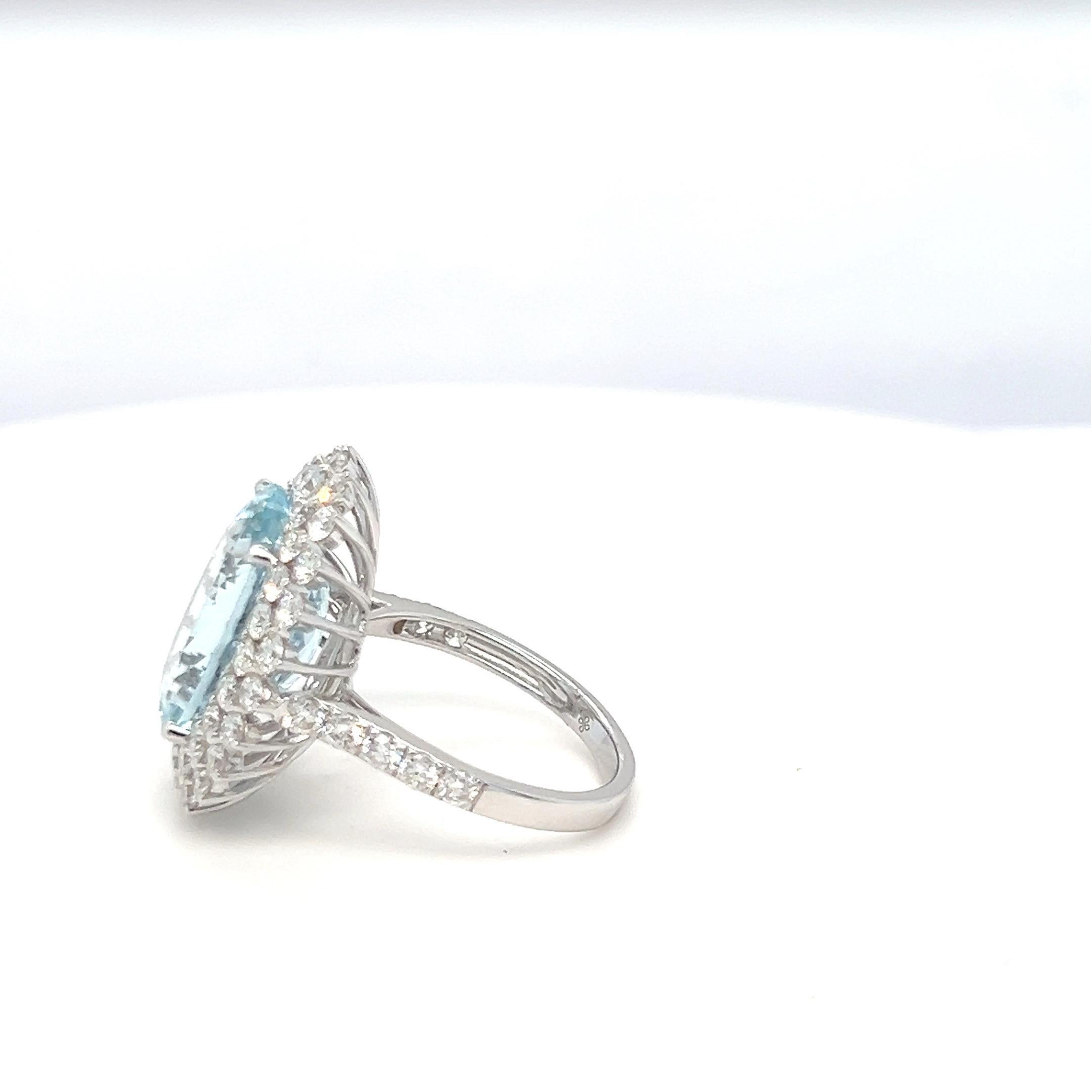 GAI Certified 8.81 Carat Oval Cut Aquamarine Diamond Cocktail Ring For Sale 1