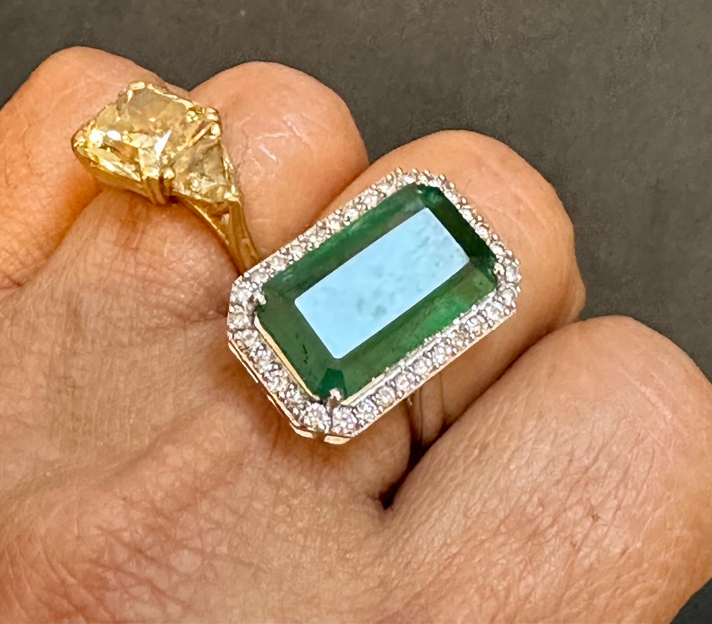 Natural 9 Carat Emerald Cut Zambian Emerald & Diamond Ring in 14 Kt White Gold 3