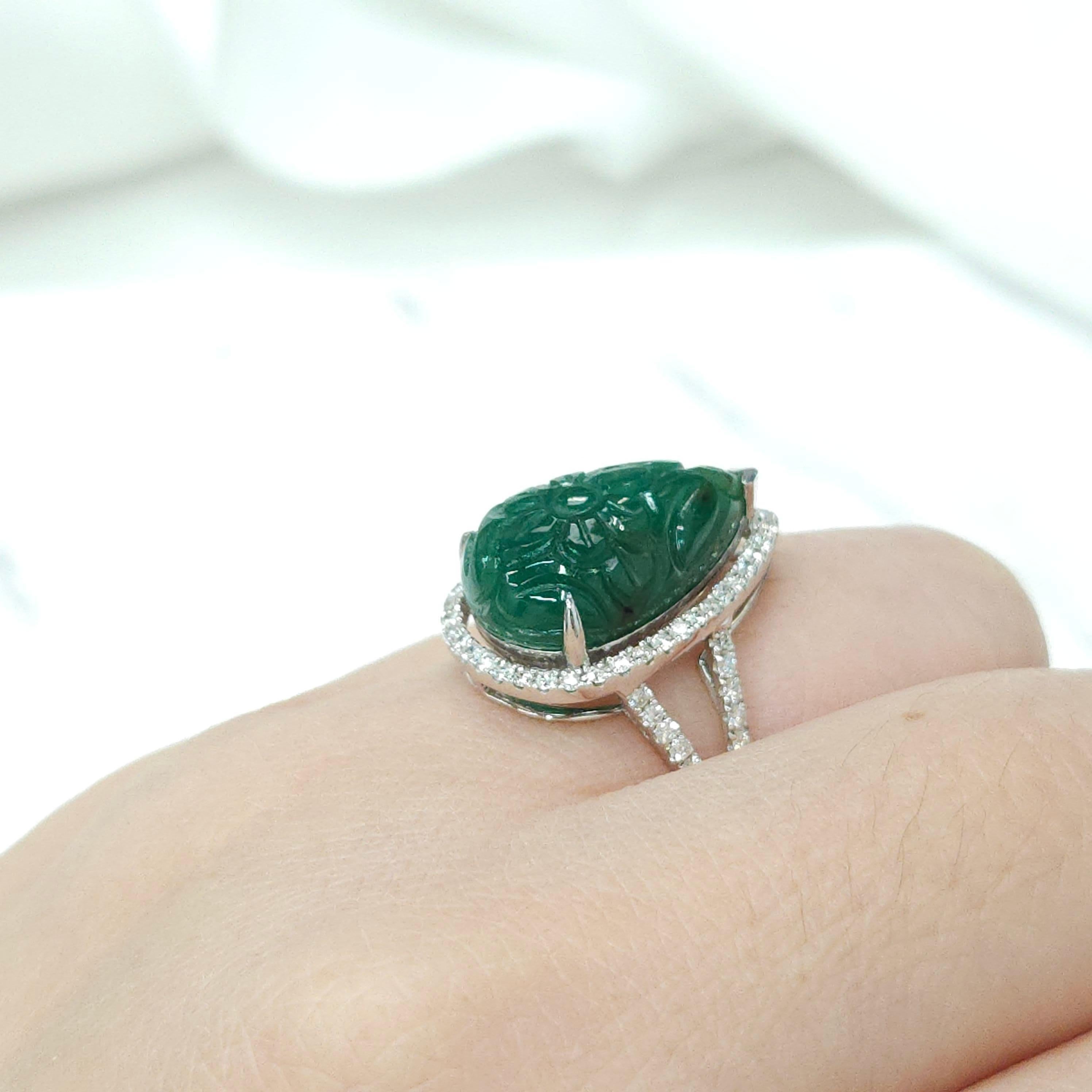 Modern Natural 9.06 Carat Art Craved Emerald & 0.45 Carat Diamond Ring  For Sale