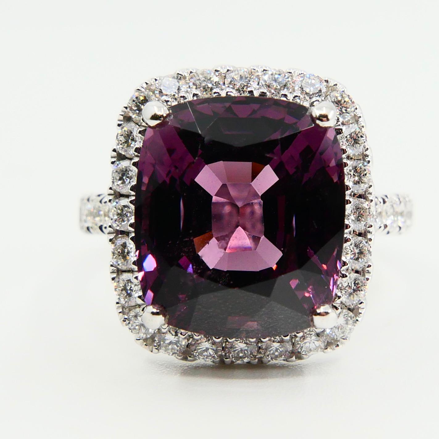 Certified Natural 9.18 Carat Vivid Purple No Heat Spinel & Diamond Cocktail Ring For Sale 5