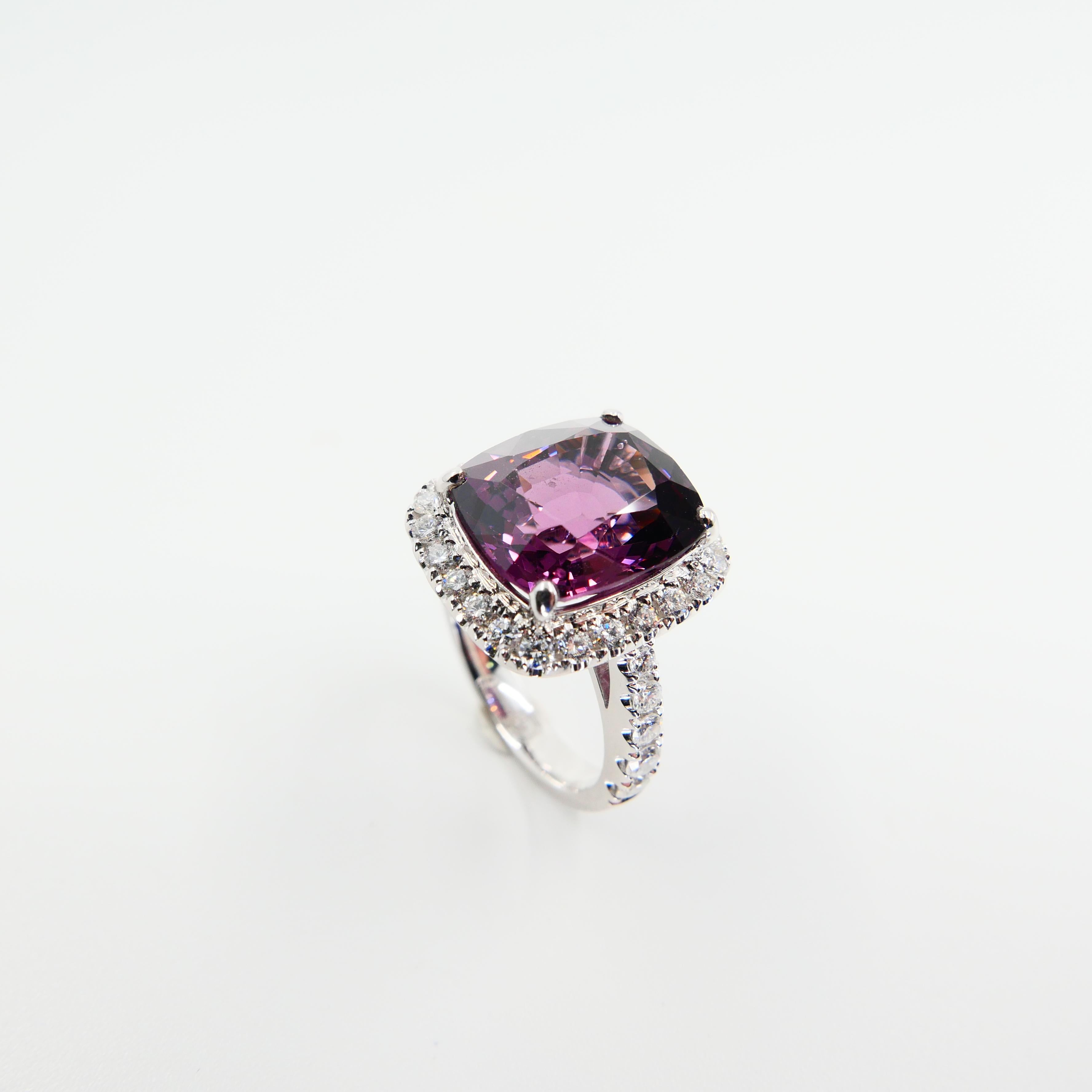 Certified Natural 9.18 Carat Vivid Purple No Heat Spinel & Diamond Cocktail Ring For Sale 1