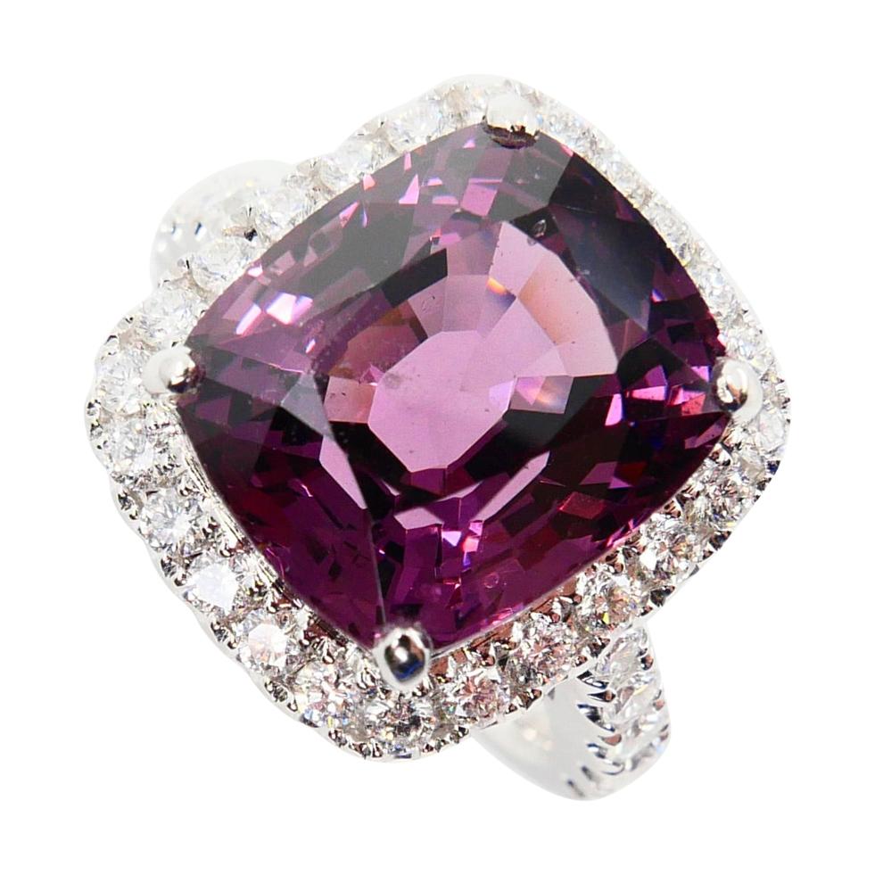 Certified Natural 9.18 Carat Vivid Purple No Heat Spinel & Diamond Cocktail Ring For Sale 2
