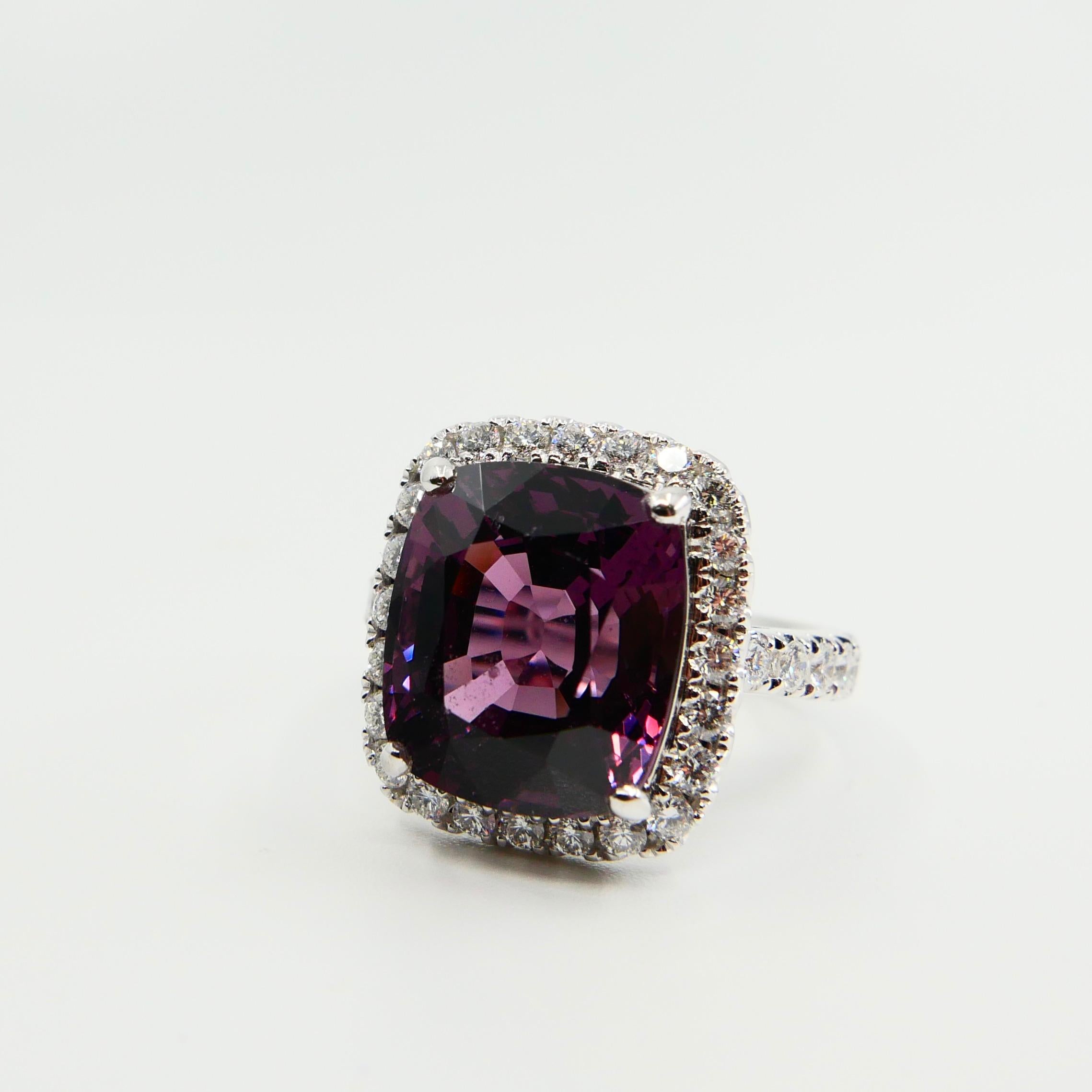 Certified Natural 9.18 Carat Vivid Purple No Heat Spinel & Diamond Cocktail Ring For Sale 3