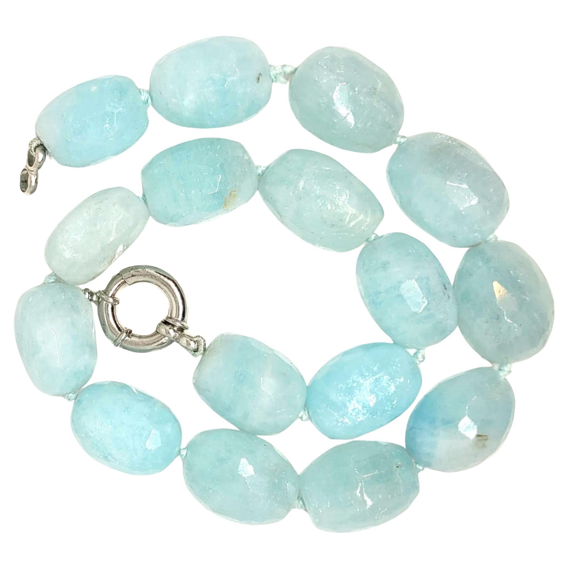 Natural 950cttw Aquamarine Necklace, 18 Inch, 16 Oval Aquamarines, Knot, Toggle For Sale