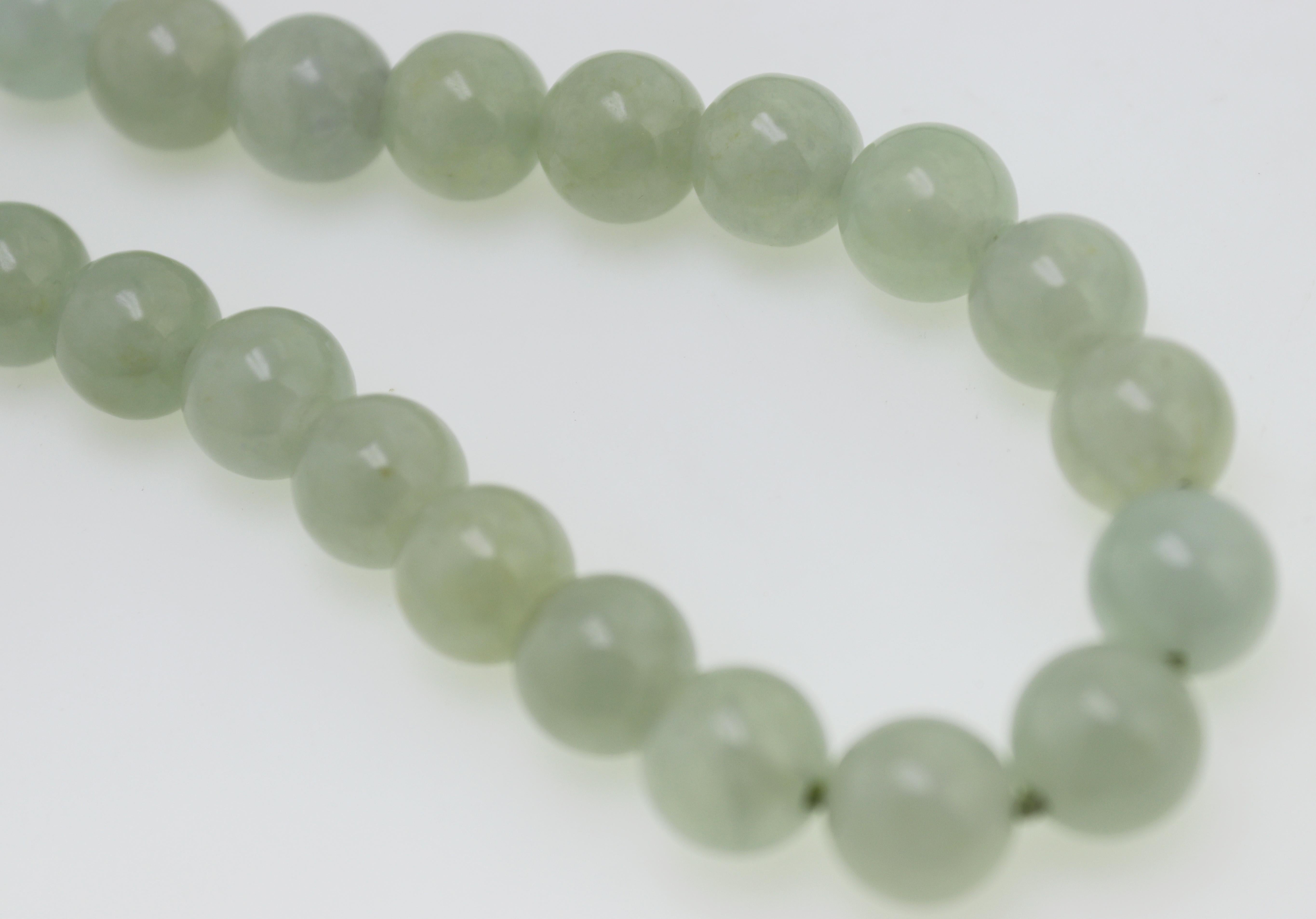 Natural “A” Jadeite Jade Celadon Bead Mason Kay Report Certified, Yellow Gold Ne For Sale 5