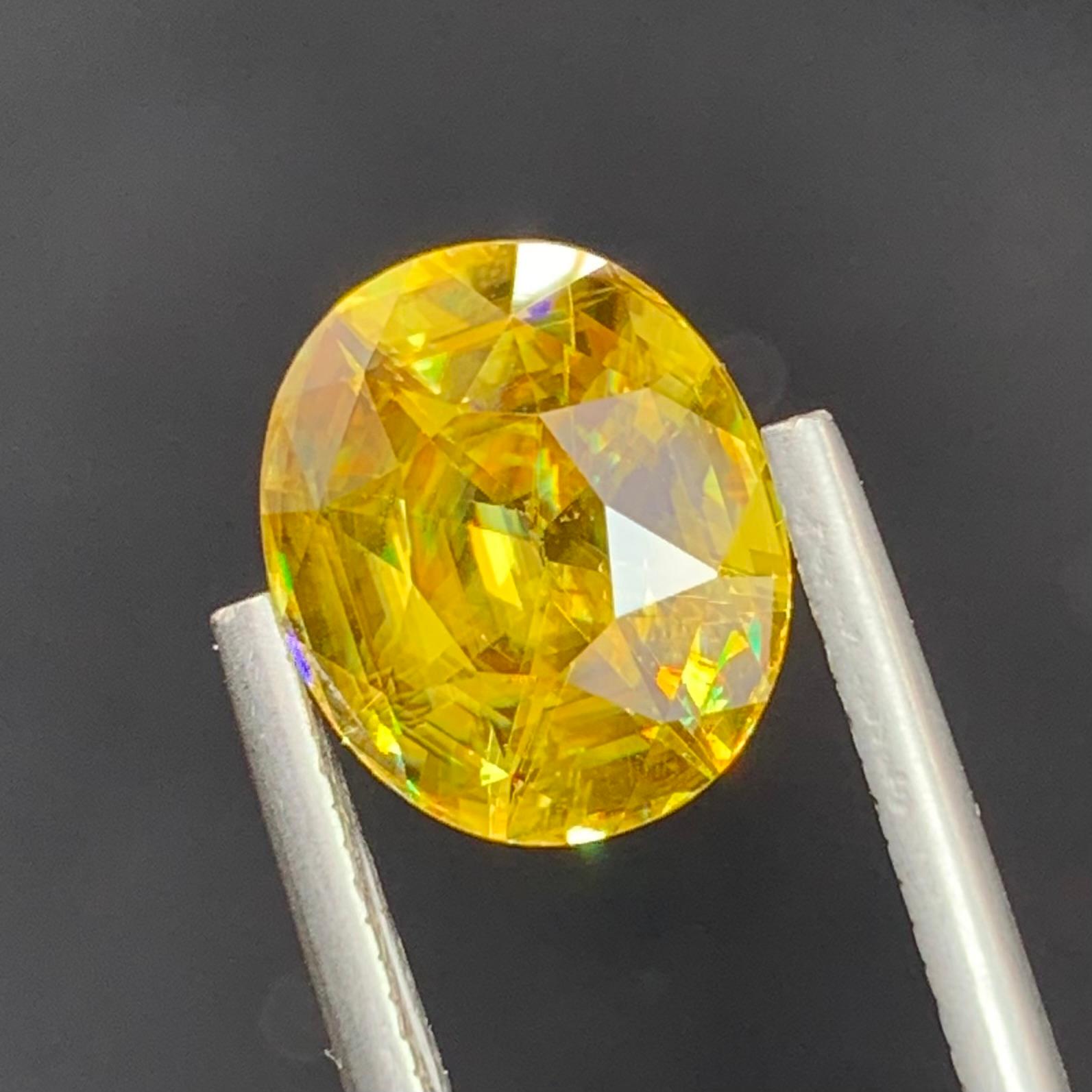Natural AAA Top Quality Fire Sphene 4.90 Carat Titanite Oval Shape Gem For Ring  For Sale 3